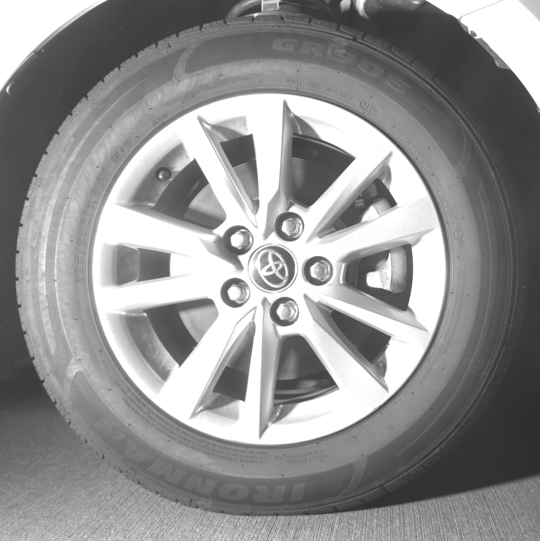 Thumbnail: 2025 Toyota Camry - 10