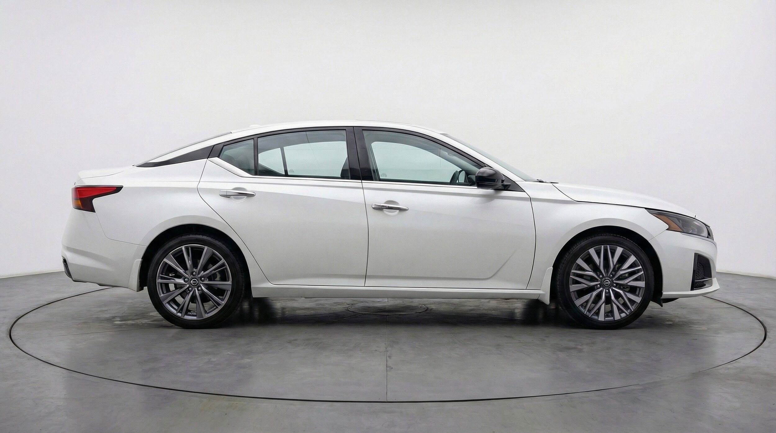 Thumbnail: 2025 Nissan Altima - 11