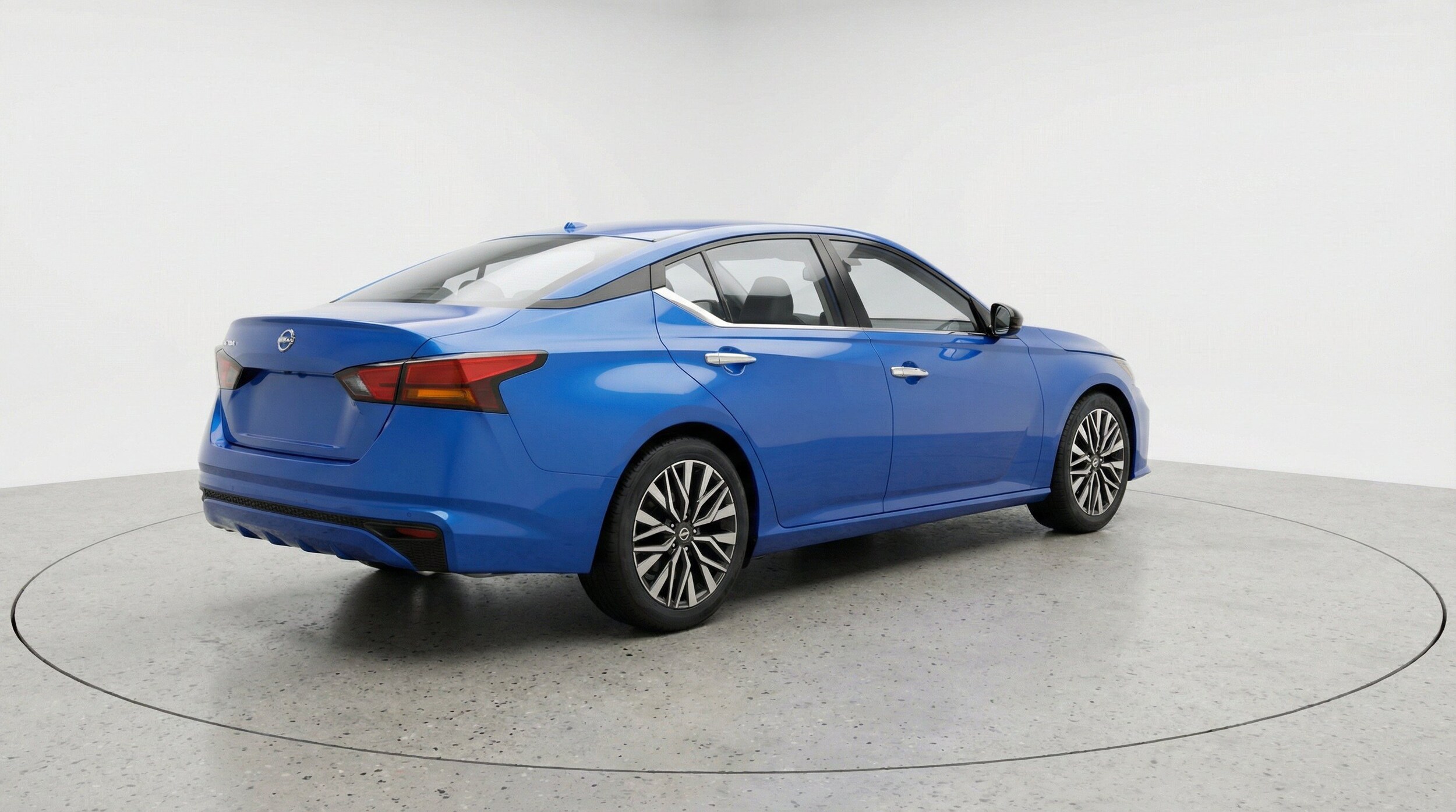 Thumbnail: 2025 Nissan Altima - 9