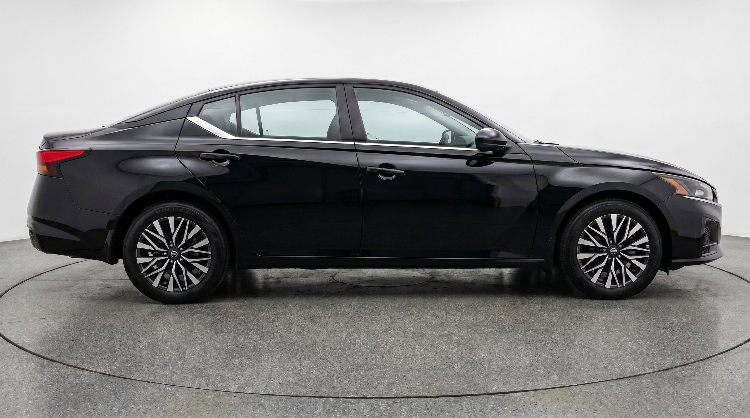 Thumbnail: 2025 Nissan Altima - 11