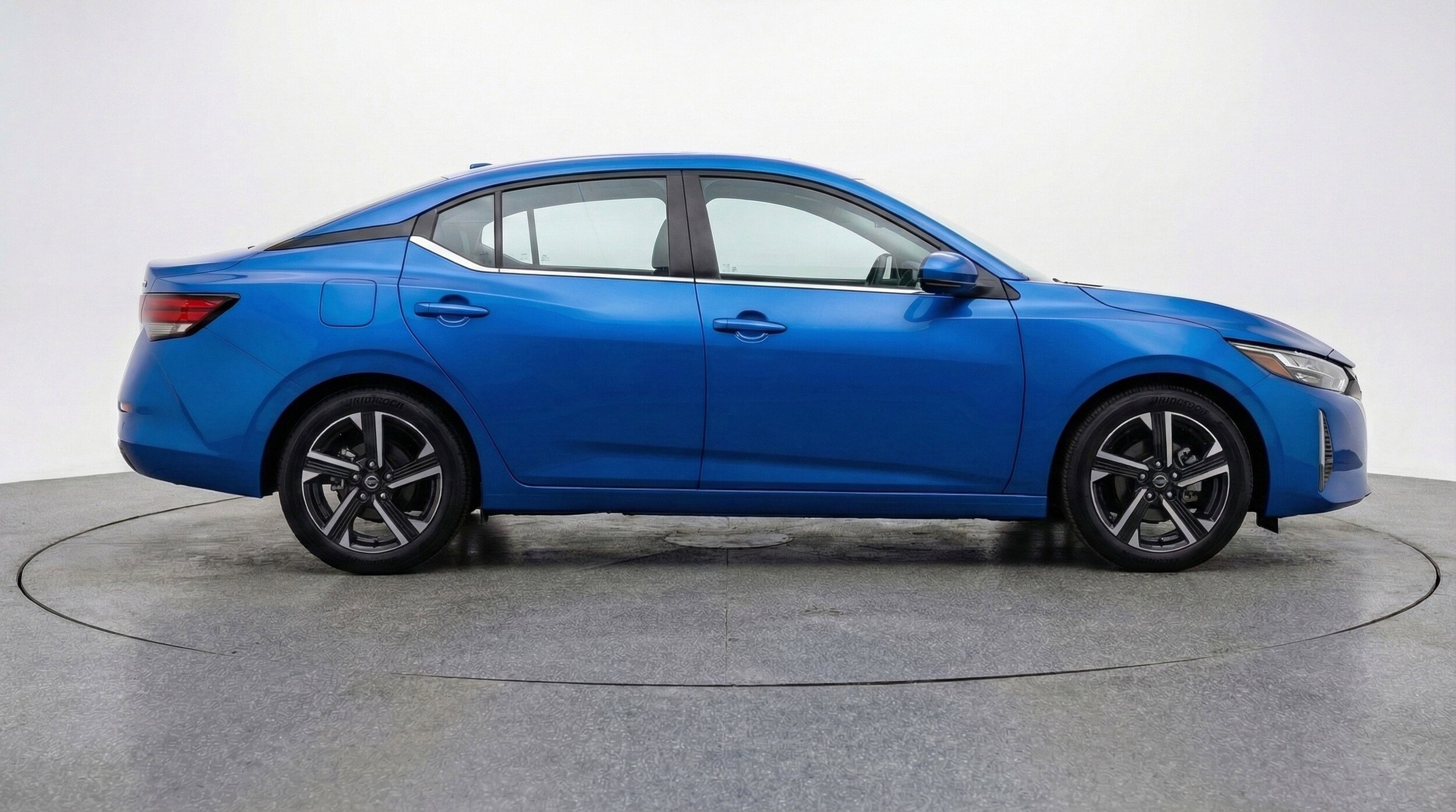 Thumbnail: 2025 Nissan Sentra - 11