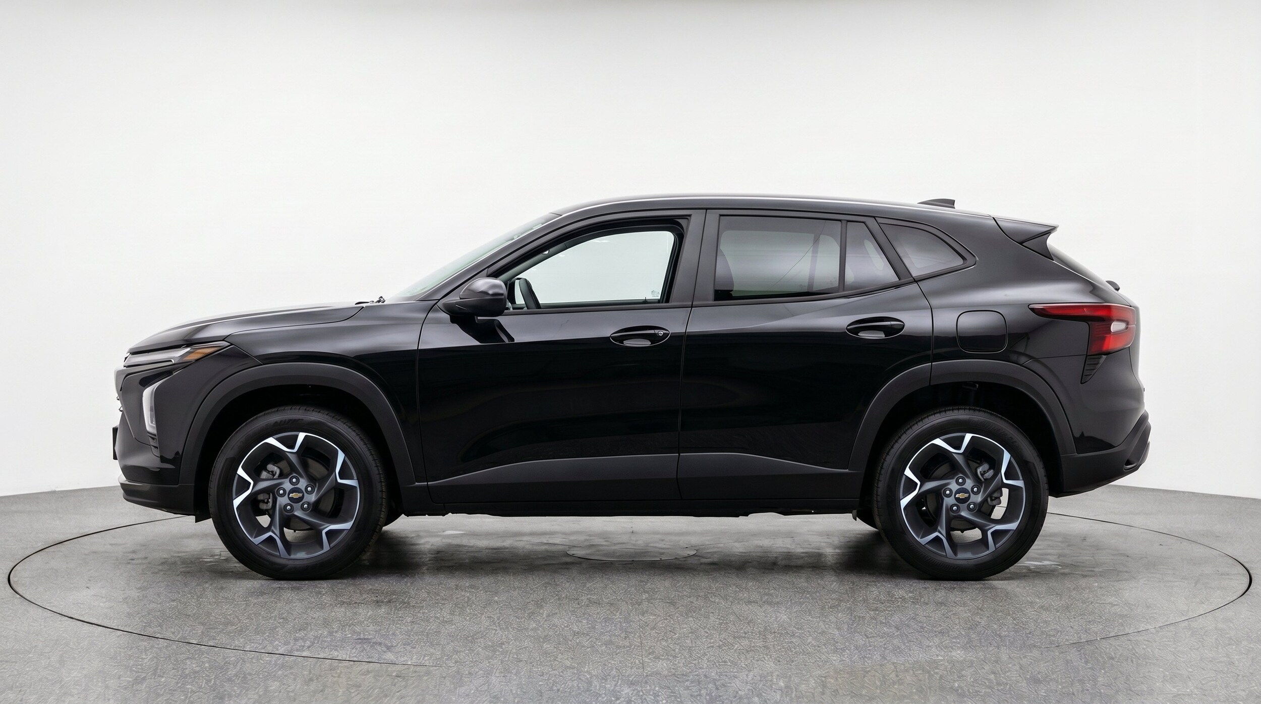 Thumbnail: 2025 Chevrolet Trax - 5