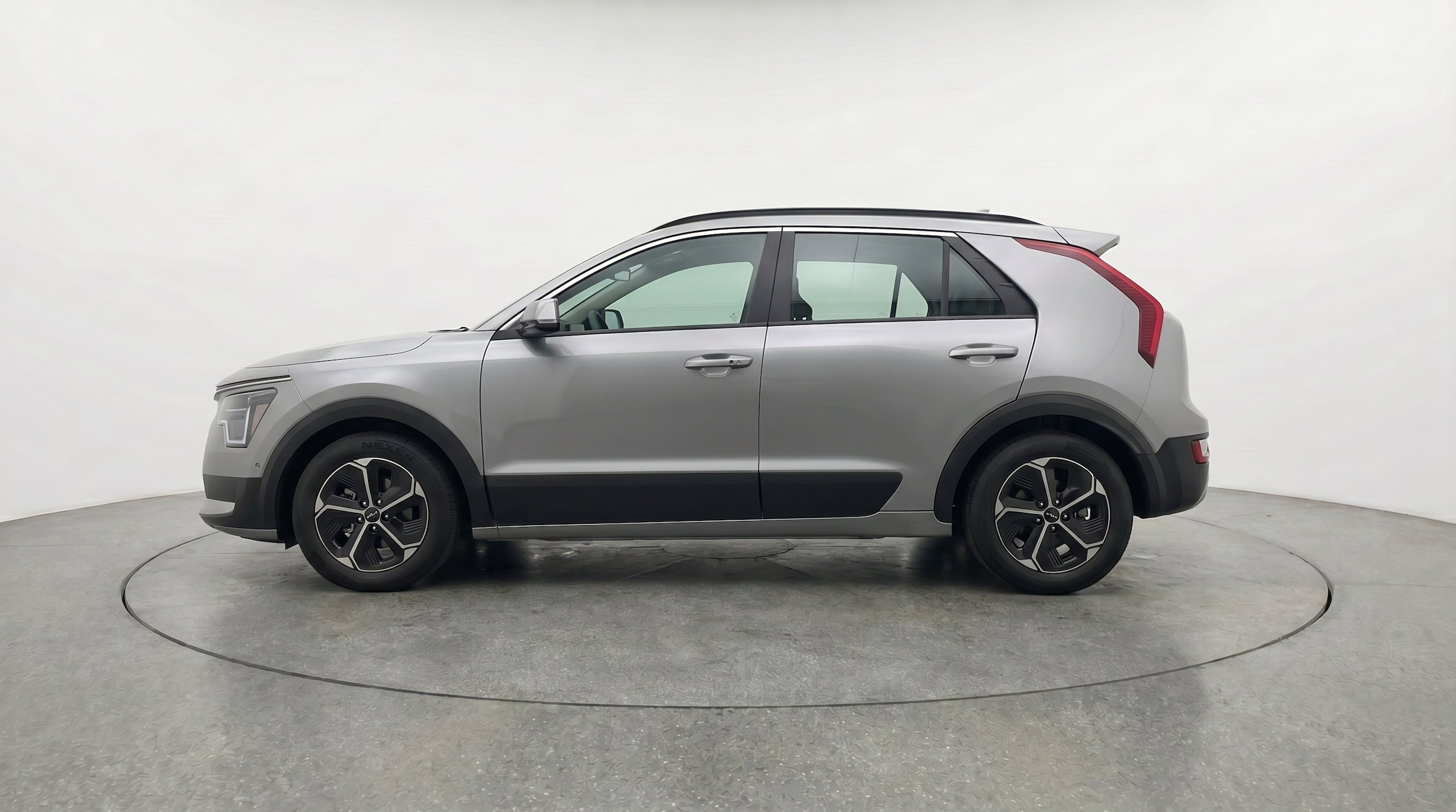 Thumbnail: 2026 Kia Niro - 5
