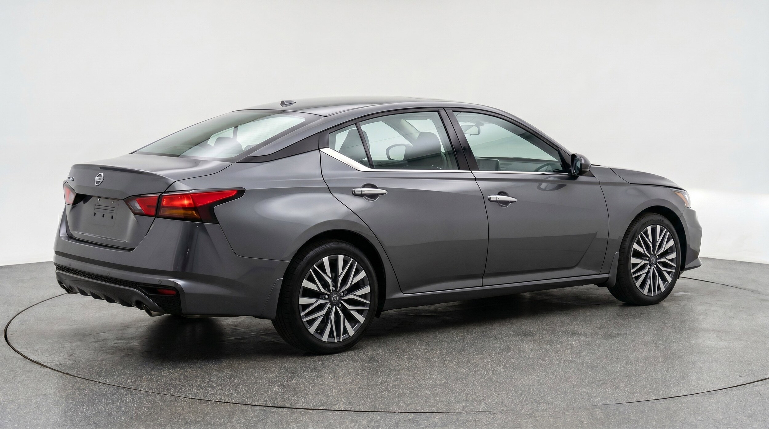 Thumbnail: 2025 Nissan Altima - 9