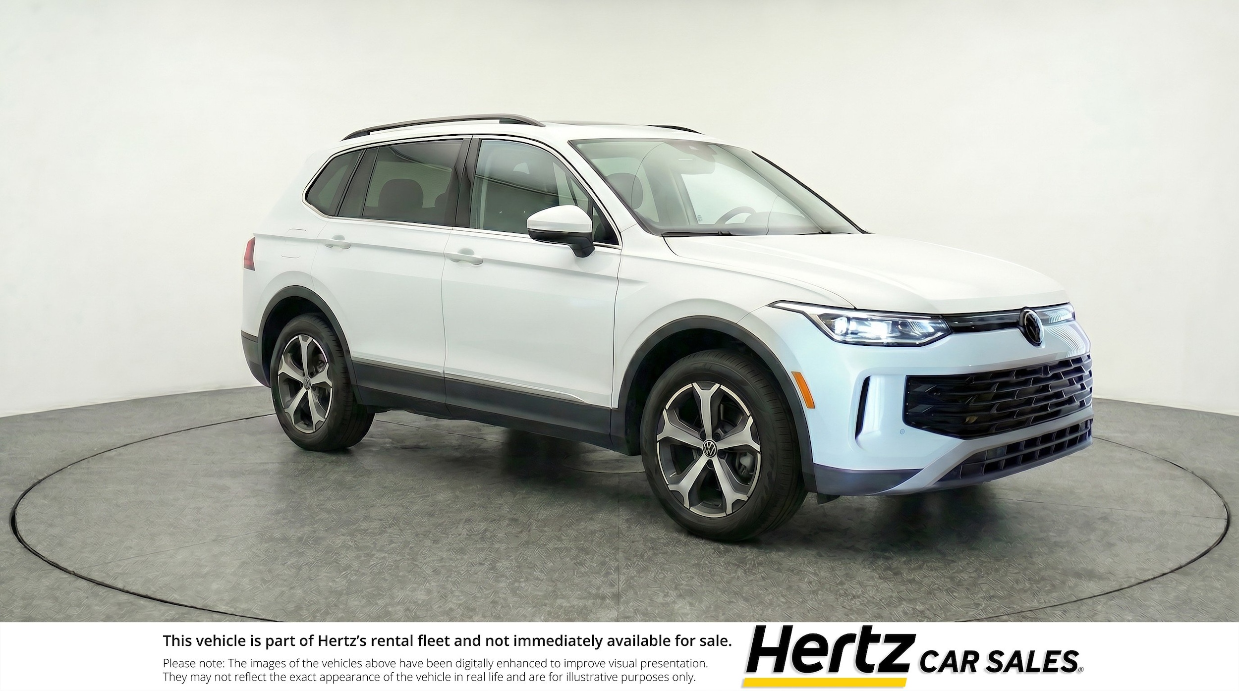 Thumbnail: 2026 Volkswagen Tiguan - 1