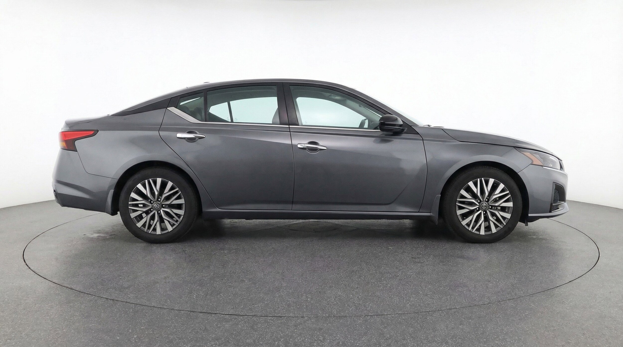 Thumbnail: 2025 Nissan Altima - 11