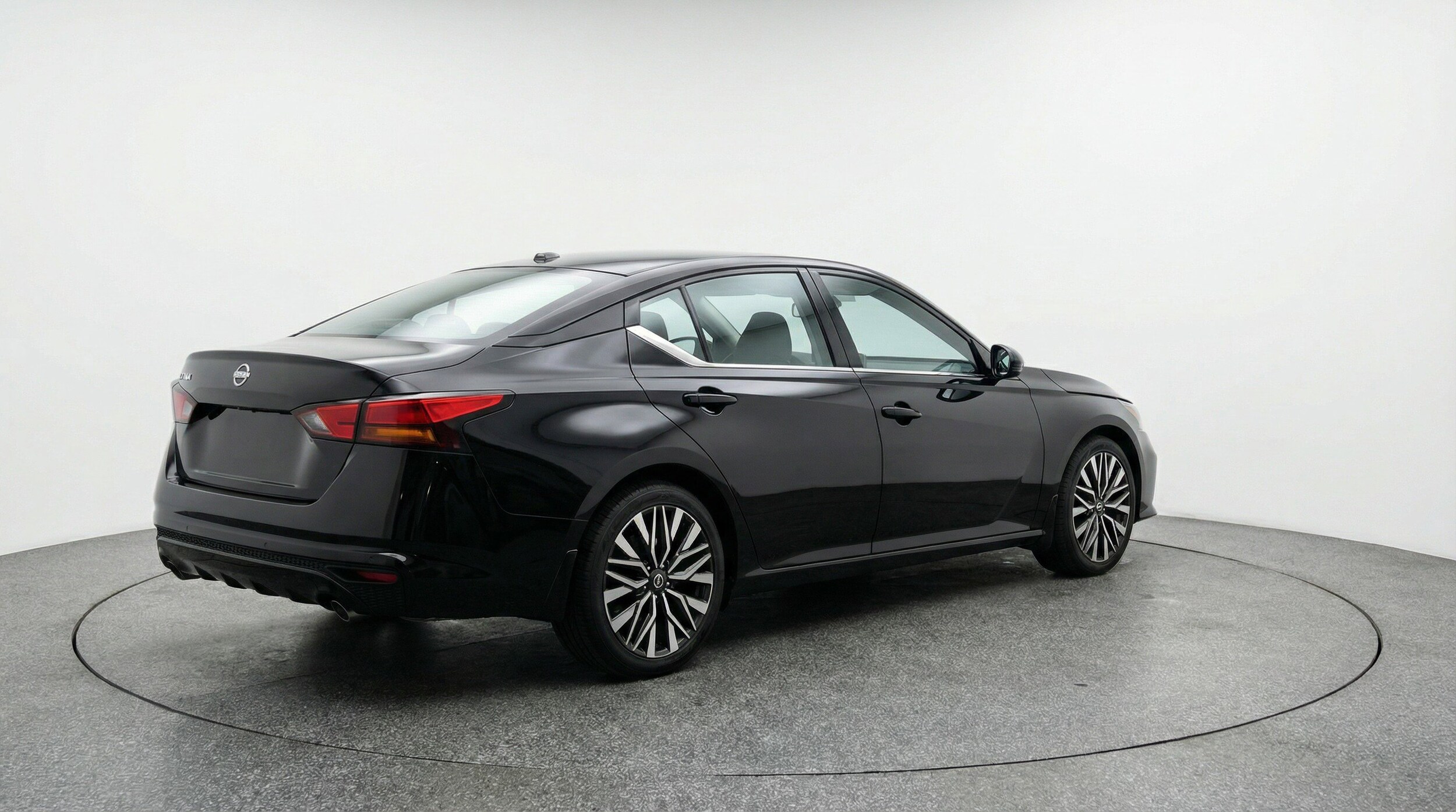 Thumbnail: 2025 Nissan Altima - 9