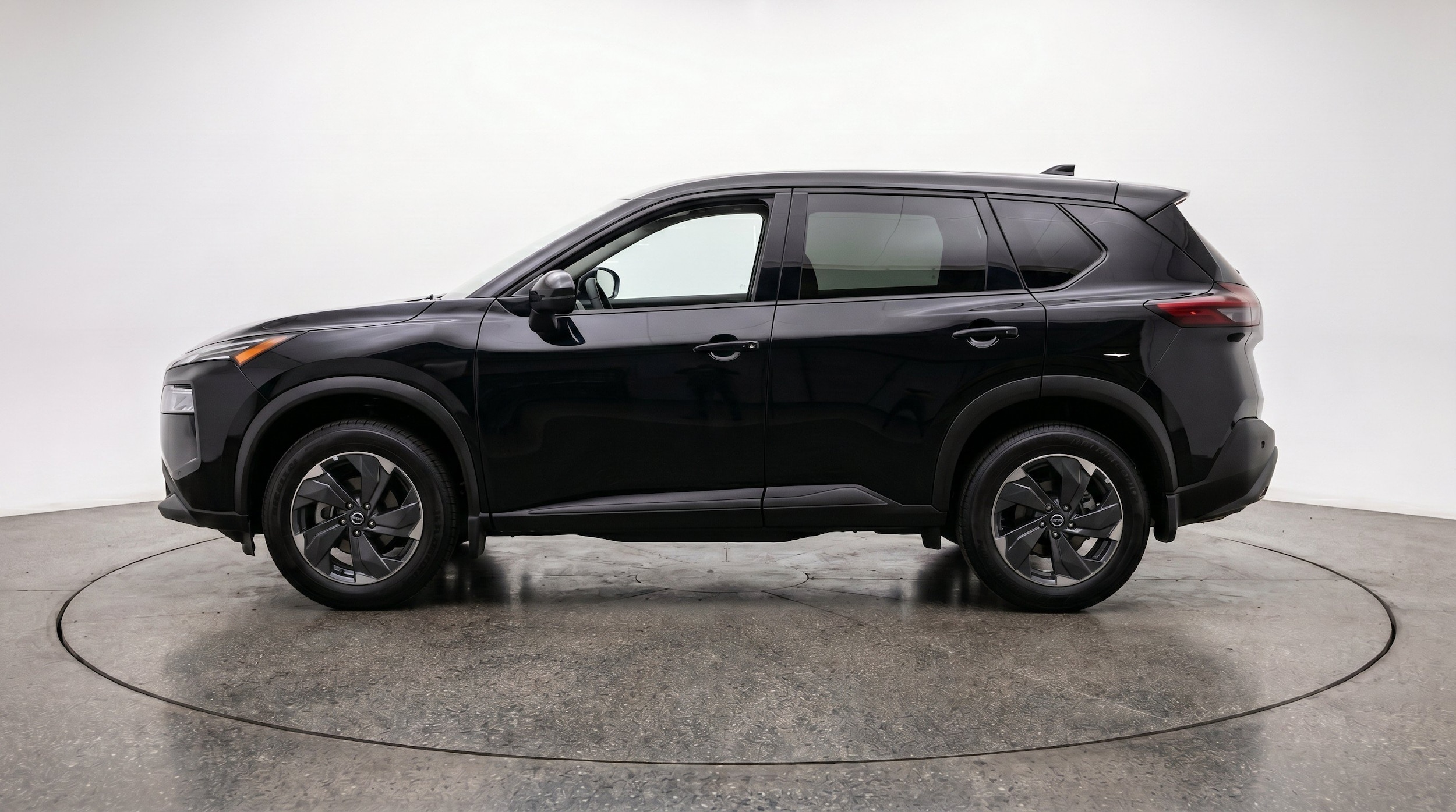 Thumbnail: 2025 Nissan Rogue - 5