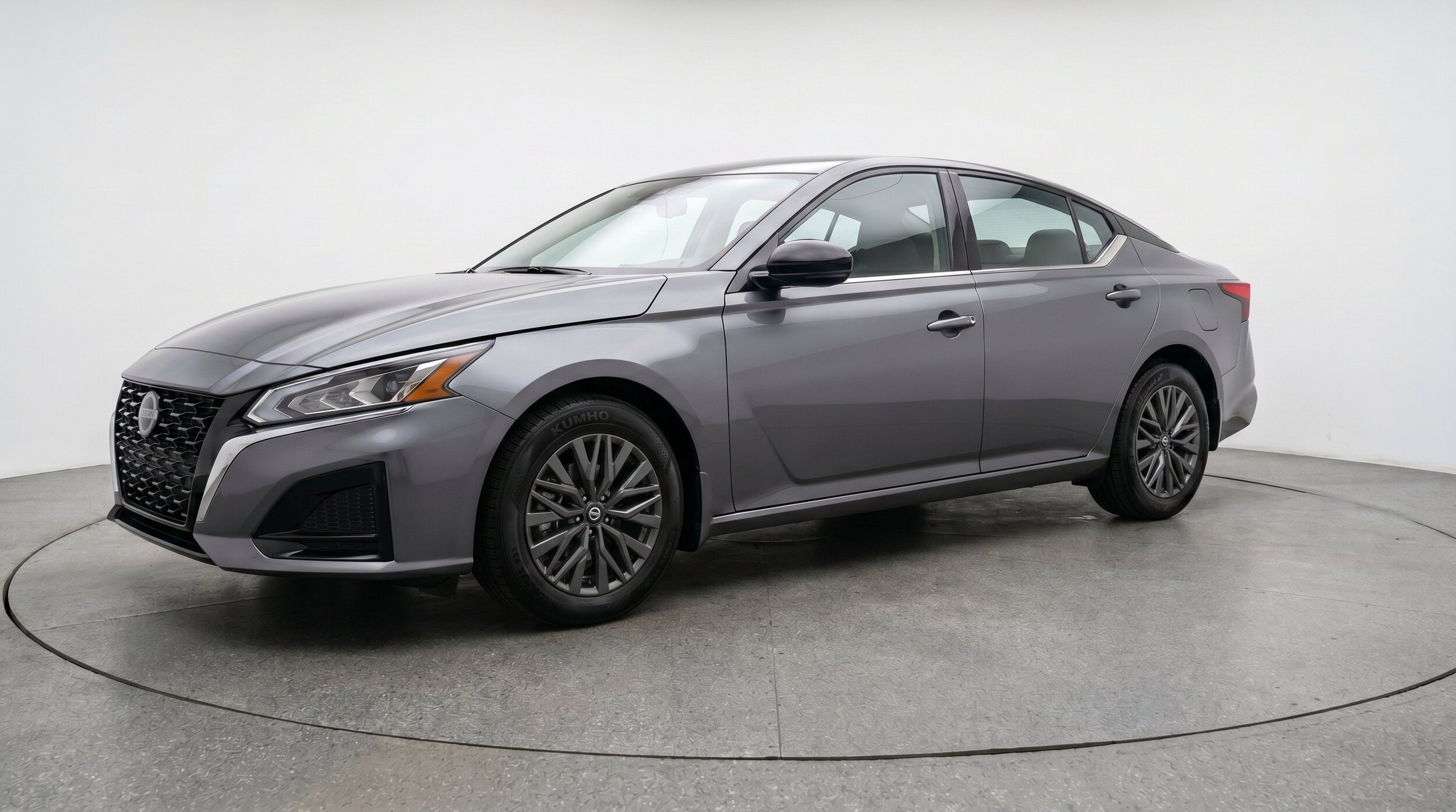 Thumbnail: 2025 Nissan Altima - 3