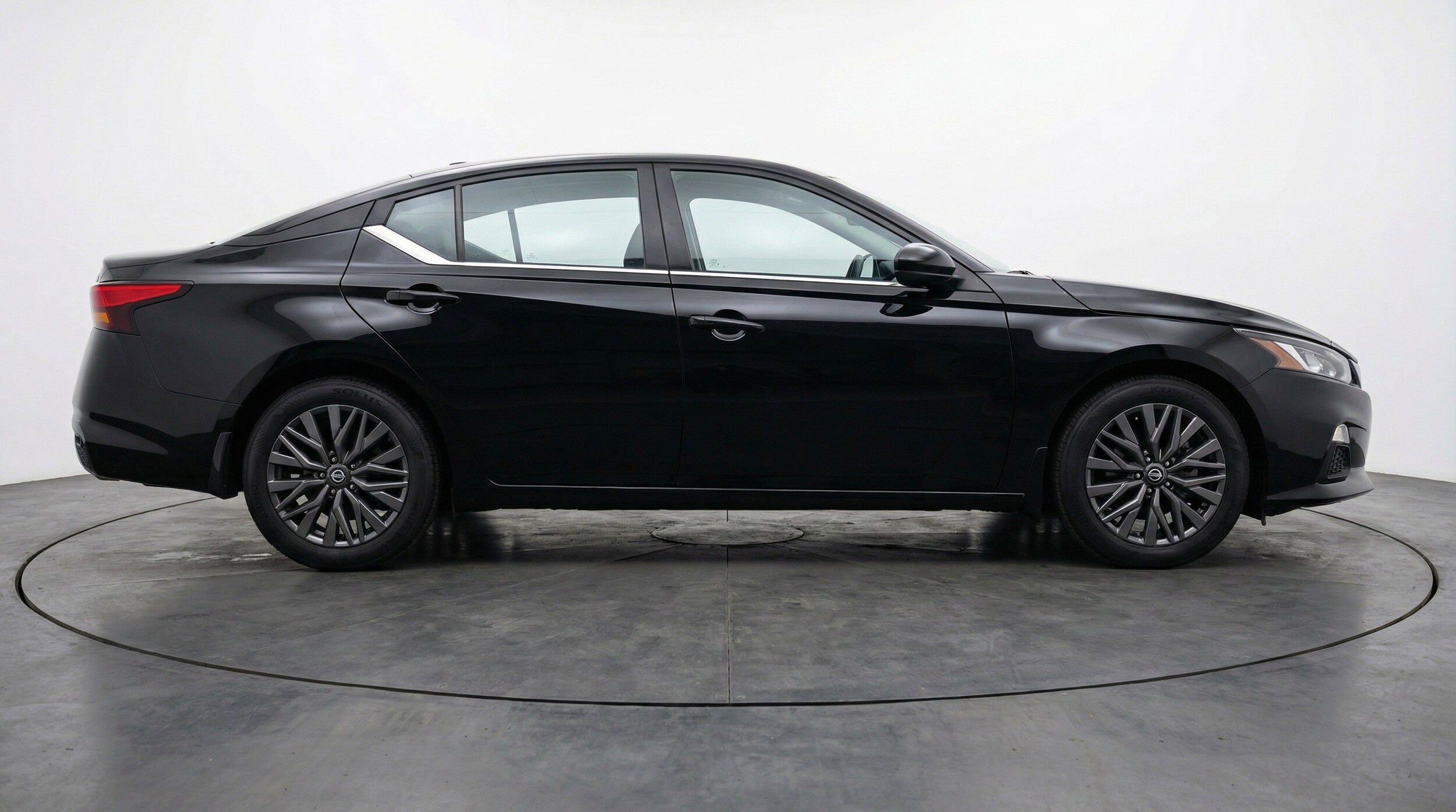 Thumbnail: 2025 Nissan Altima - 11