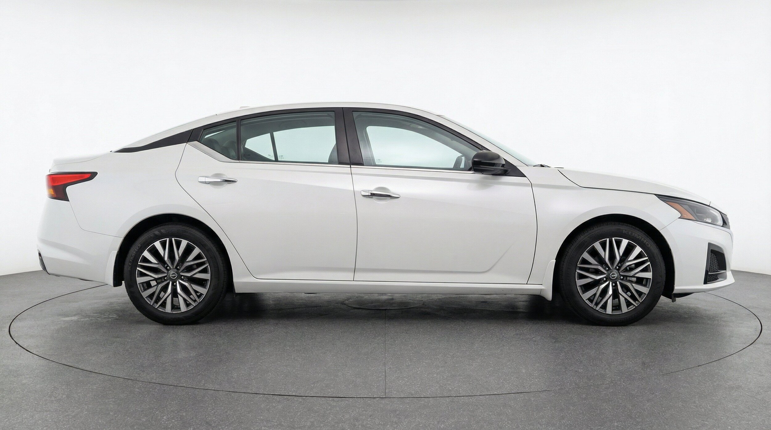 Thumbnail: 2025 Nissan Altima - 11