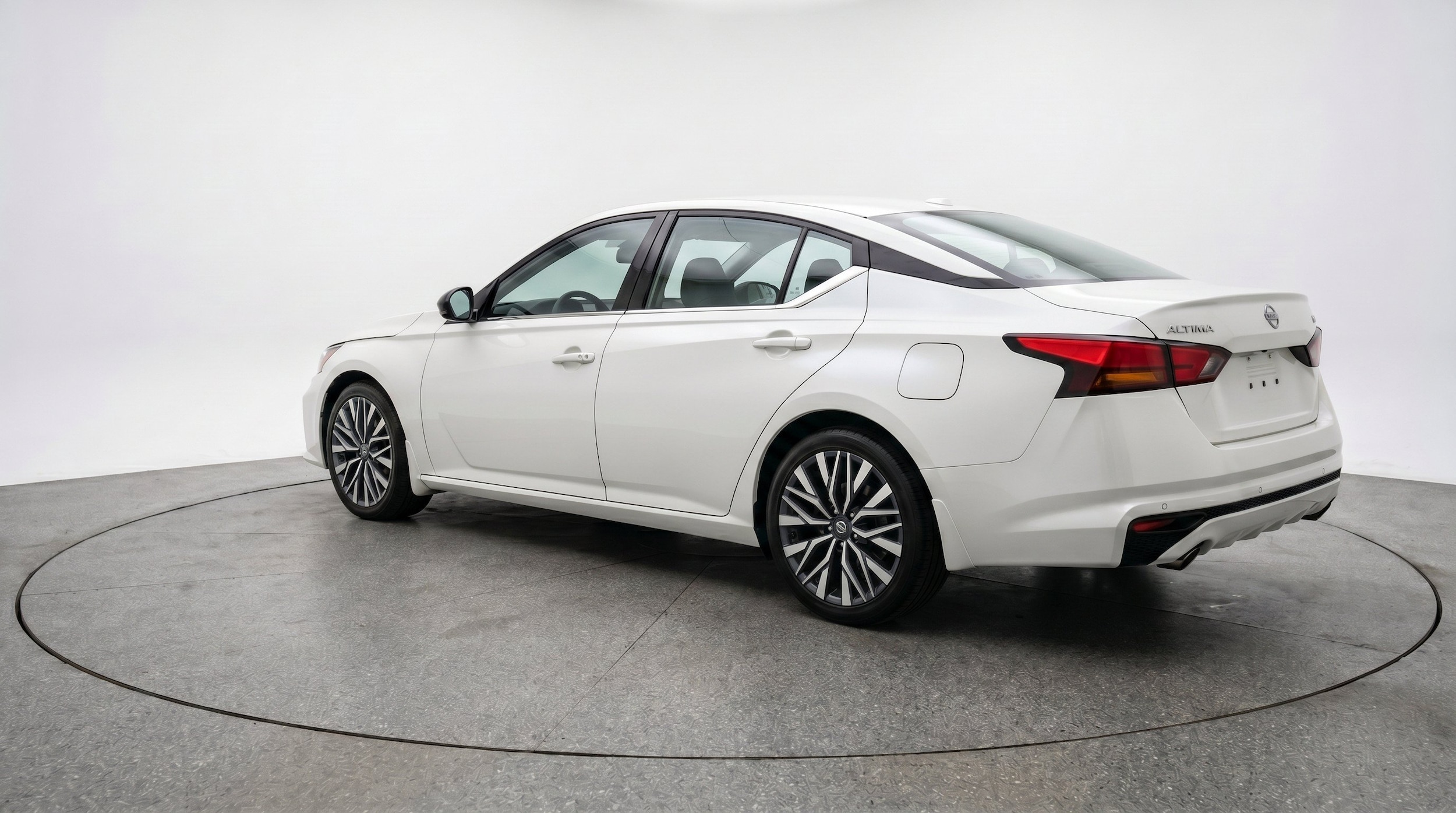 Thumbnail: 2025 Nissan Altima - 6