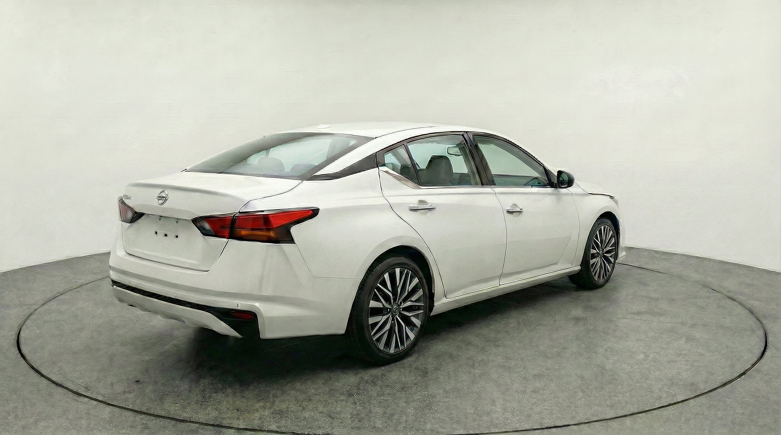 Thumbnail: 2025 Nissan Altima - 9