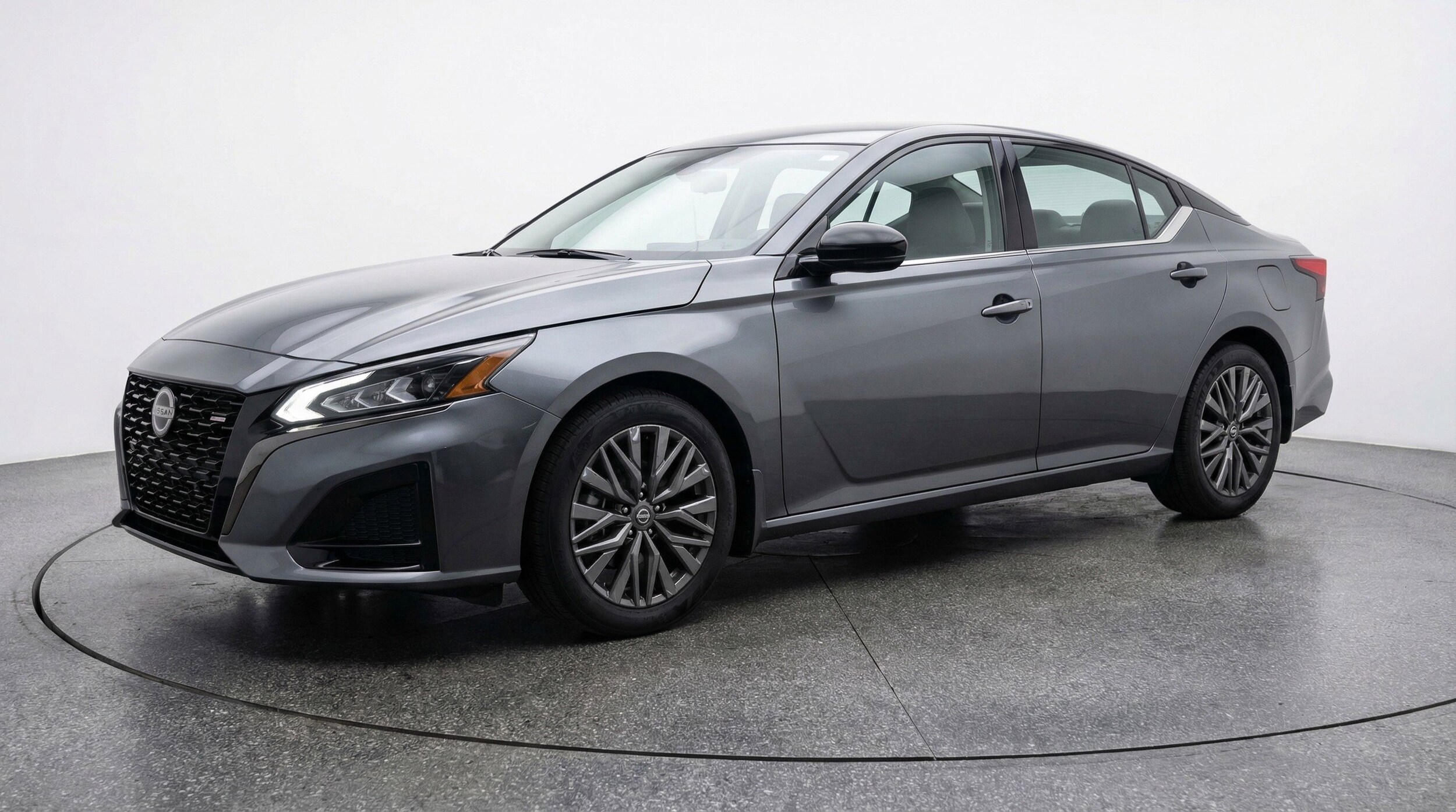 Thumbnail: 2025 Nissan Altima - 3