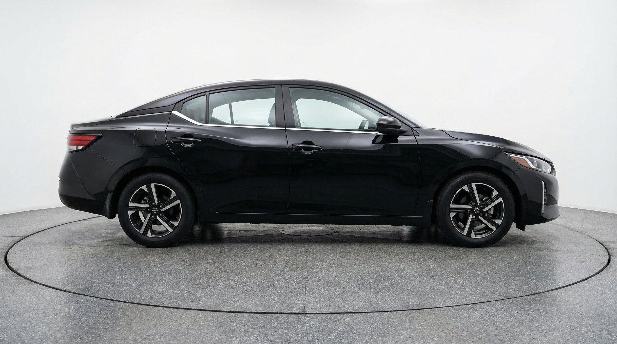 Thumbnail: 2025 Nissan Sentra - 11