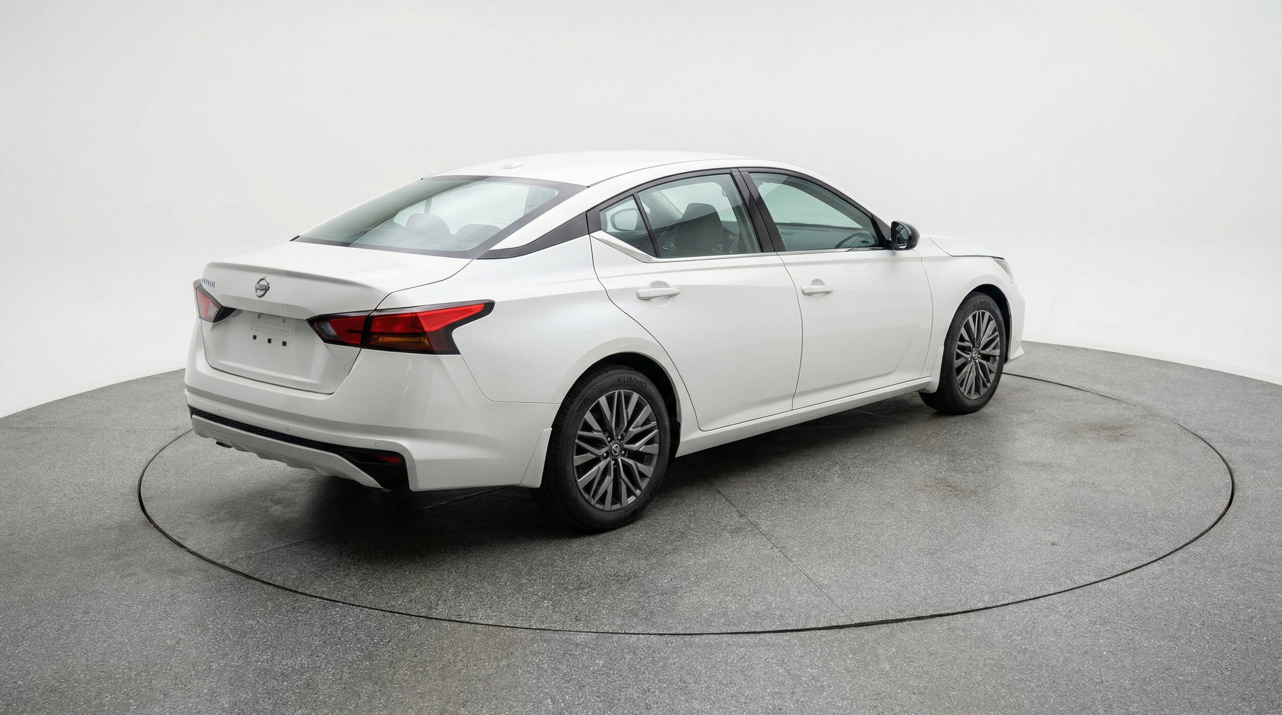 Thumbnail: 2025 Nissan Altima - 9