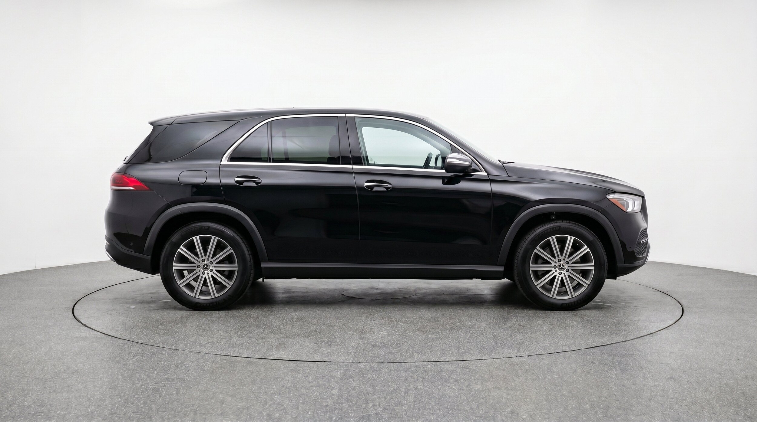 Thumbnail: 2026 Mercedes-Benz GLE - 11