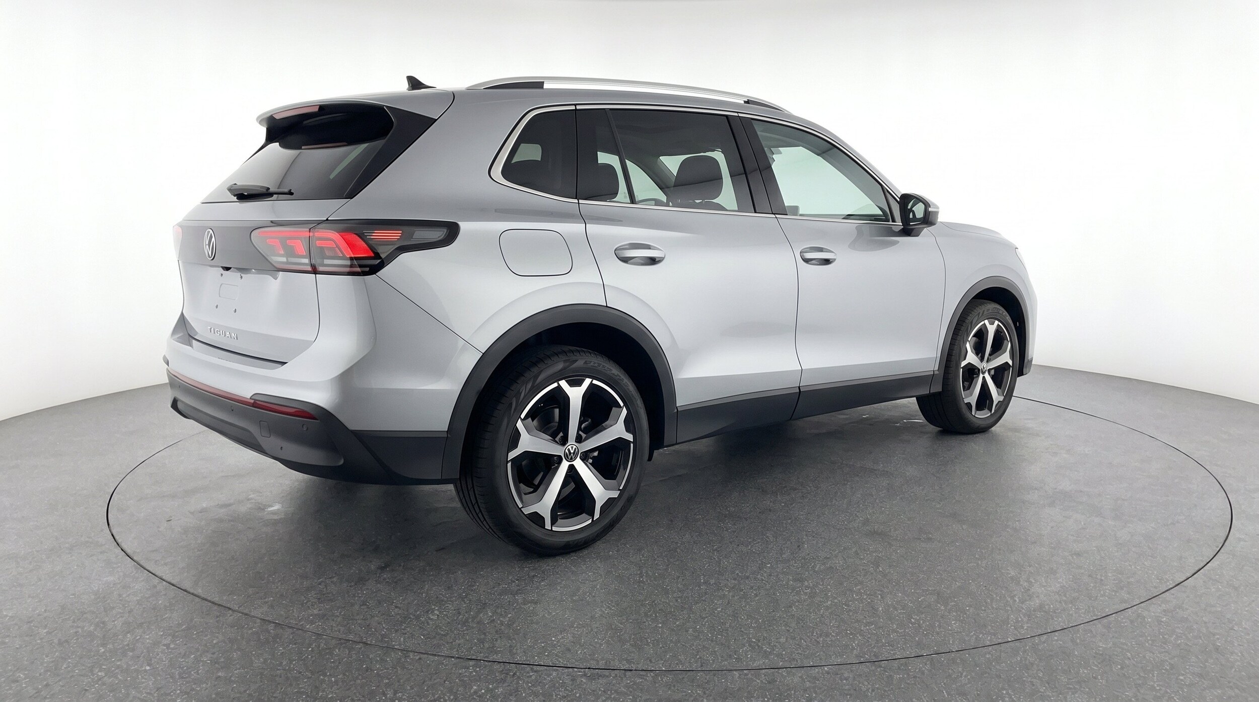 Thumbnail: 2026 Volkswagen Tiguan - 9