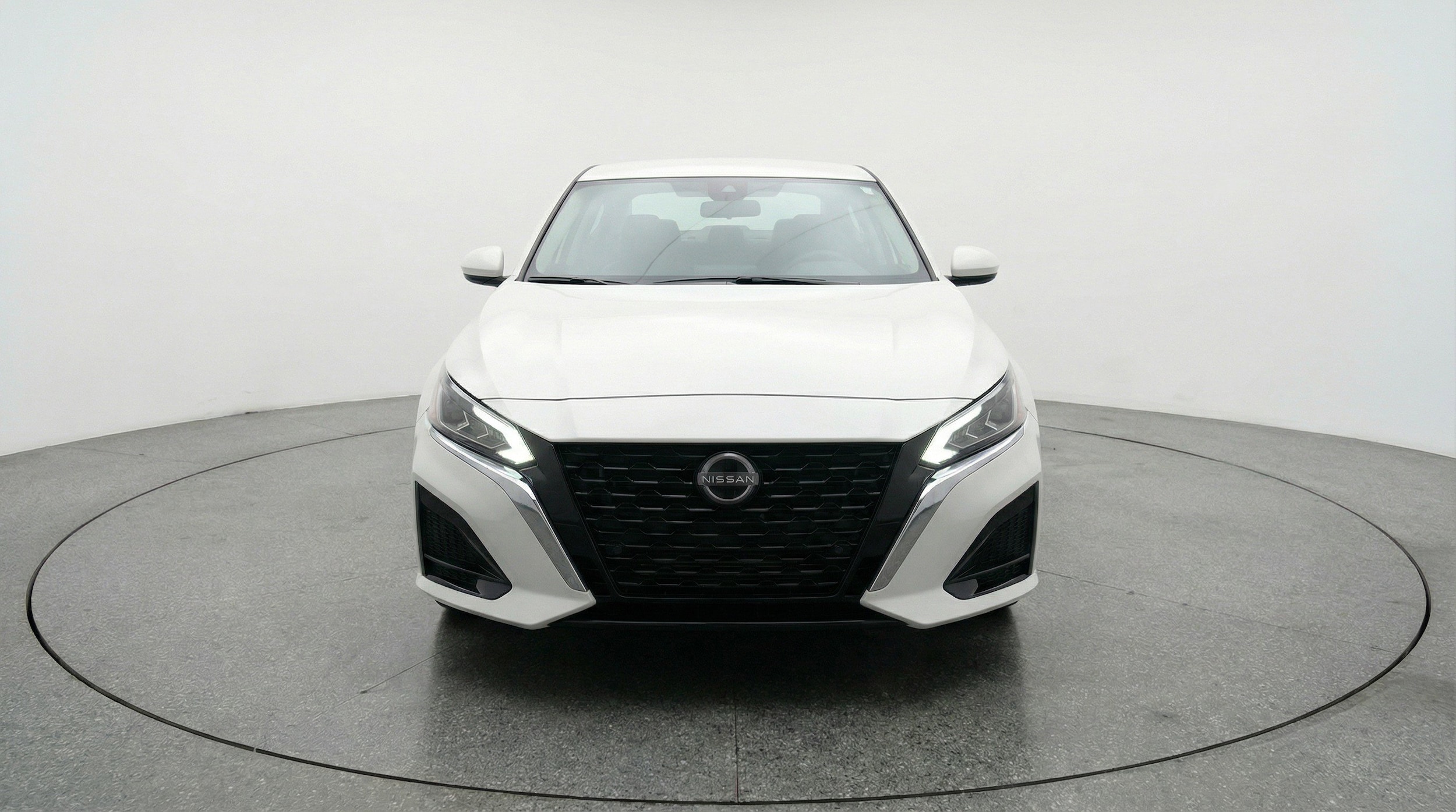 Thumbnail: 2025 Nissan Altima - 2