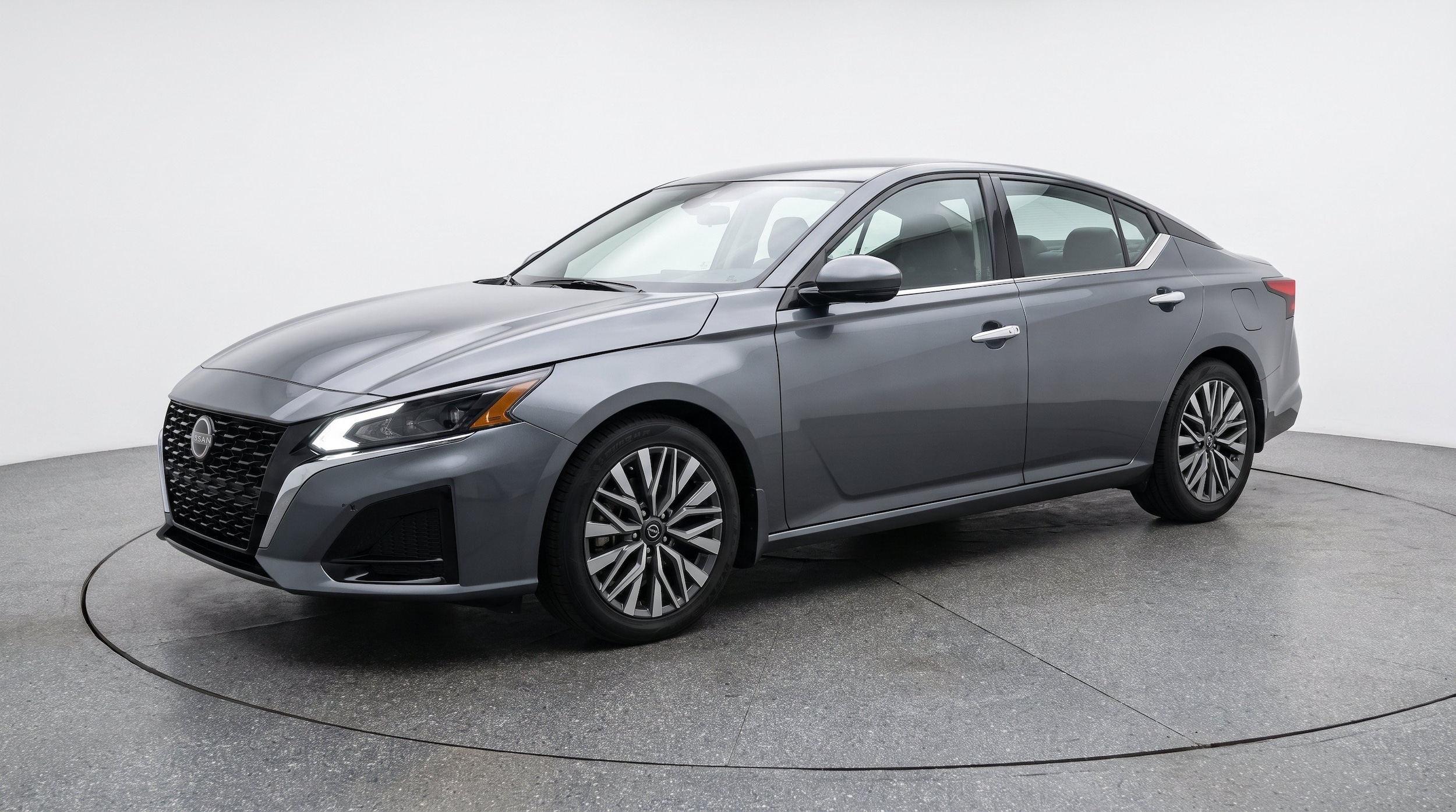 Thumbnail: 2025 Nissan Altima - 3