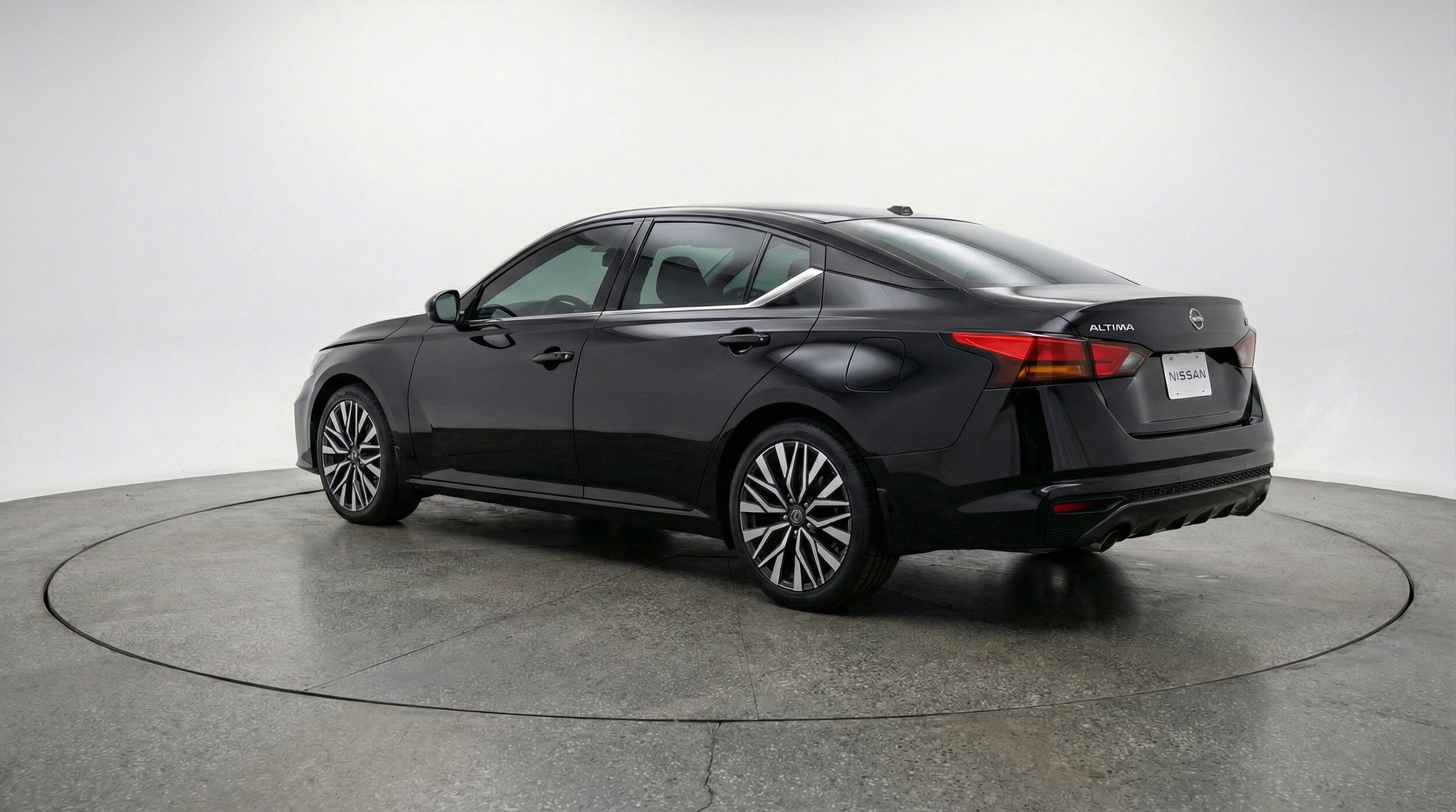 Thumbnail: 2025 Nissan Altima - 6