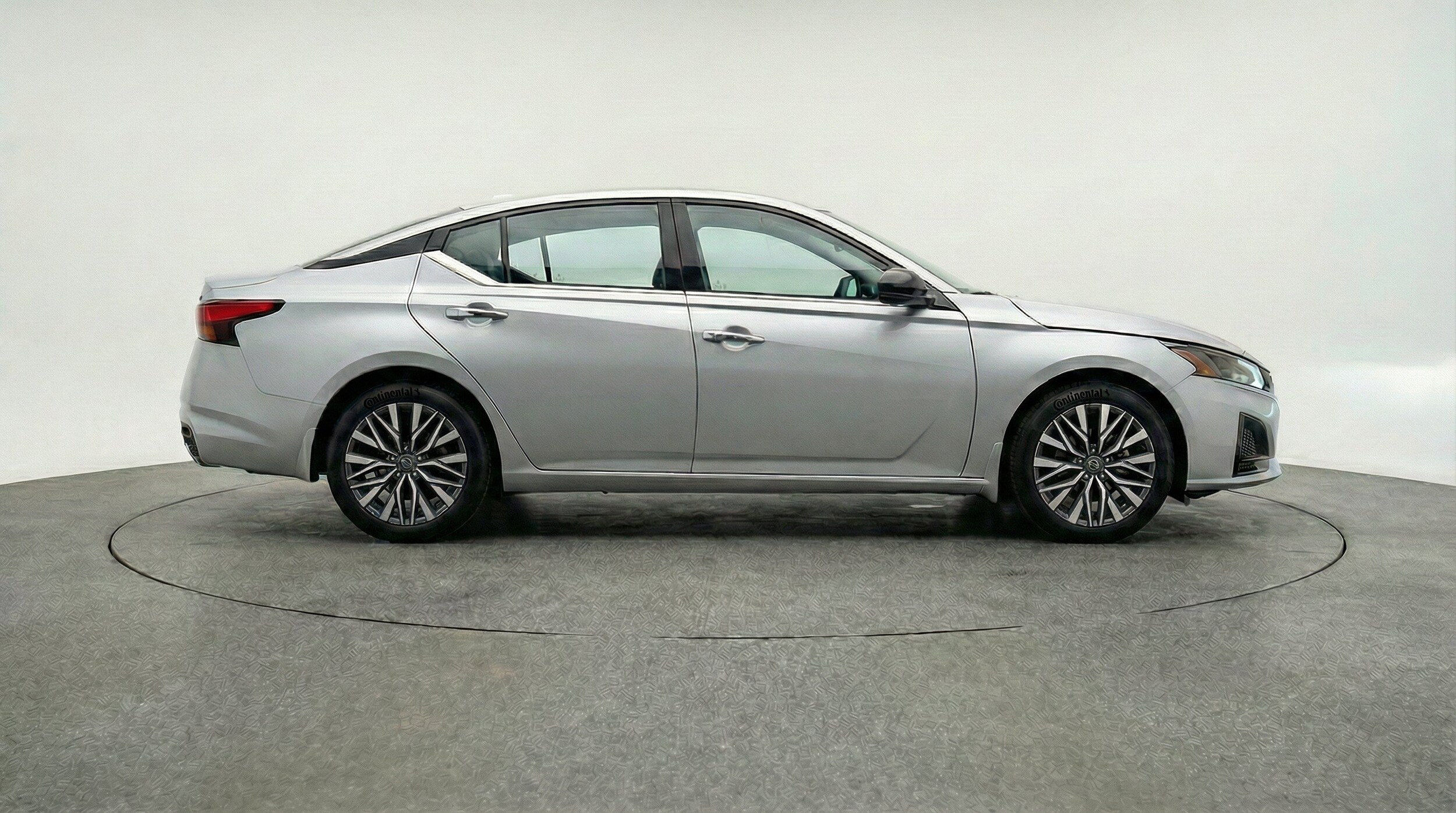 Thumbnail: 2025 Nissan Altima - 11