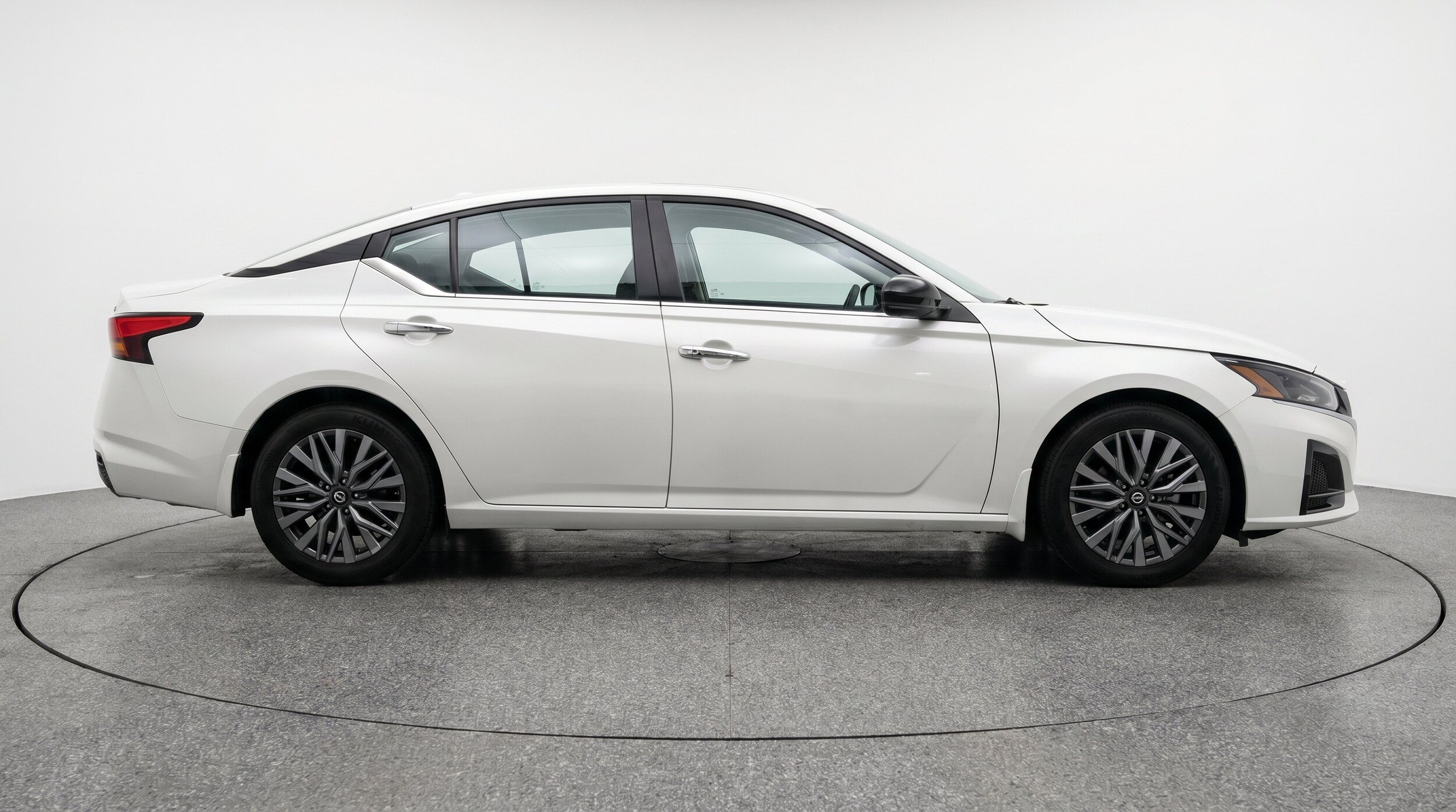 Thumbnail: 2025 Nissan Altima - 11