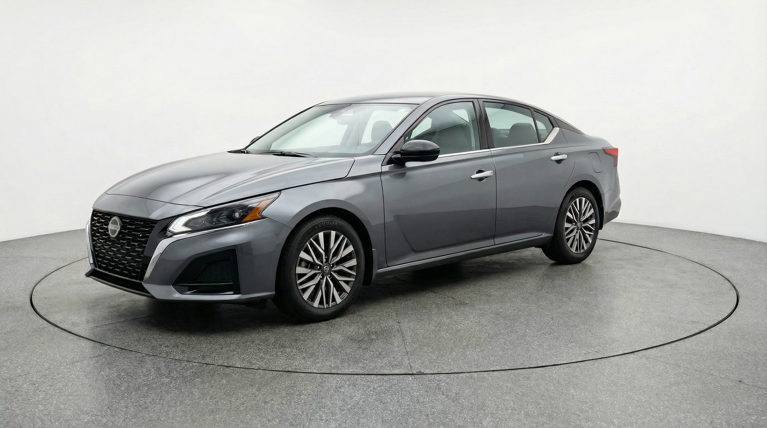 Thumbnail: 2025 Nissan Altima - 3