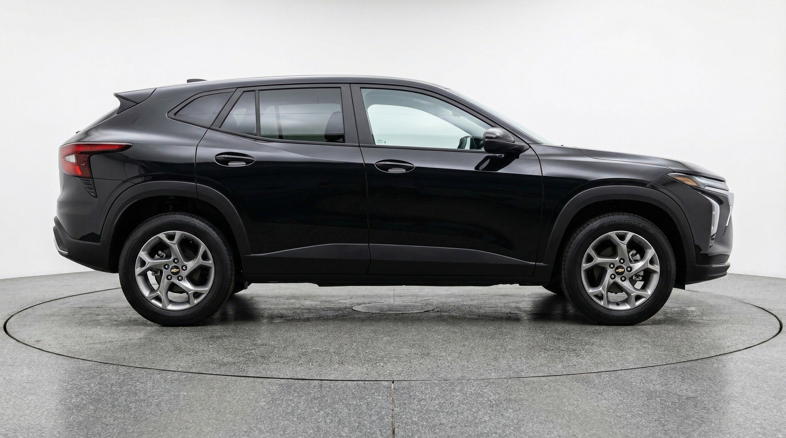 Thumbnail: 2025 Chevrolet Trax - 11