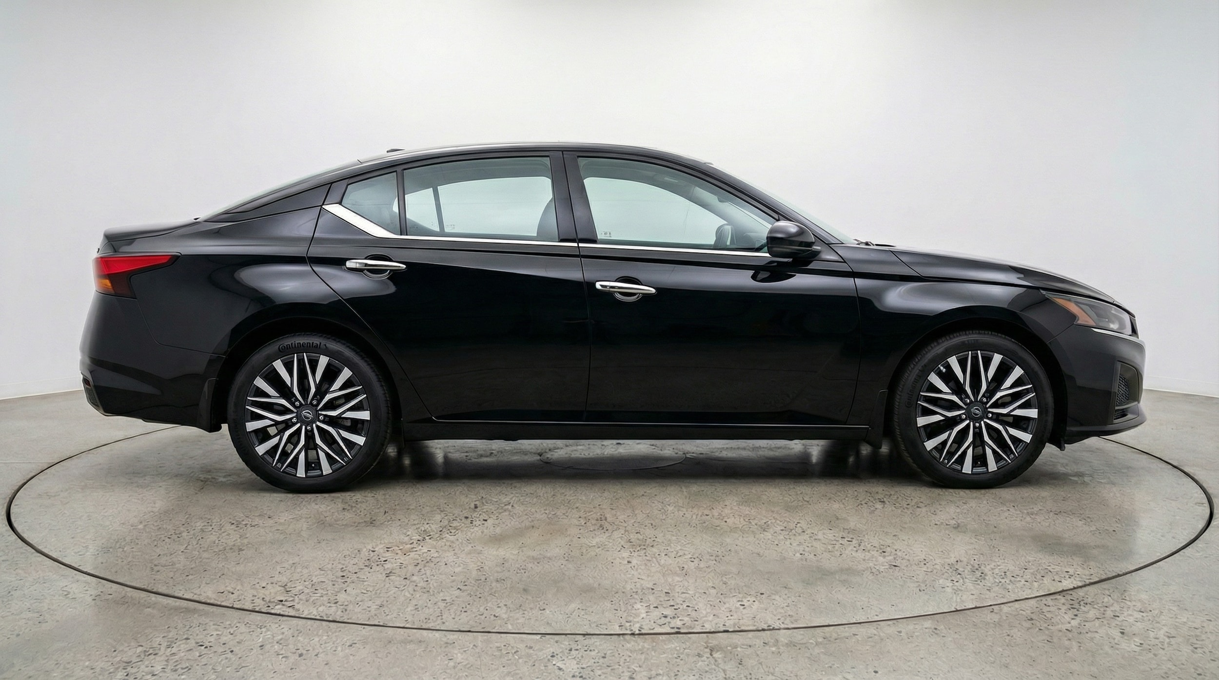 Thumbnail: 2025 Nissan Altima - 8