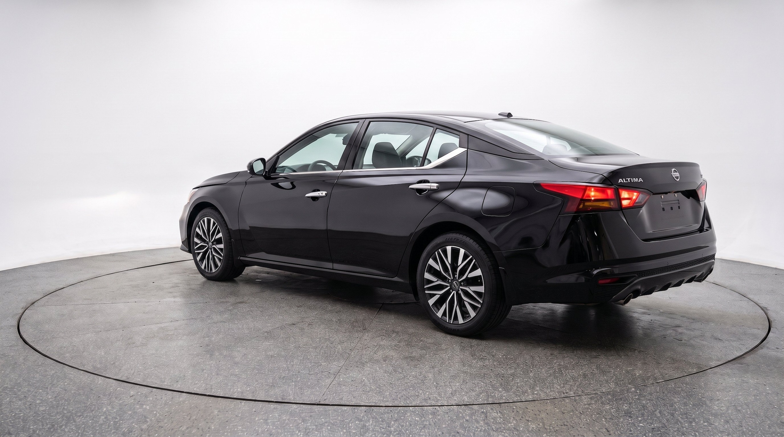Thumbnail: 2025 Nissan Altima - 6