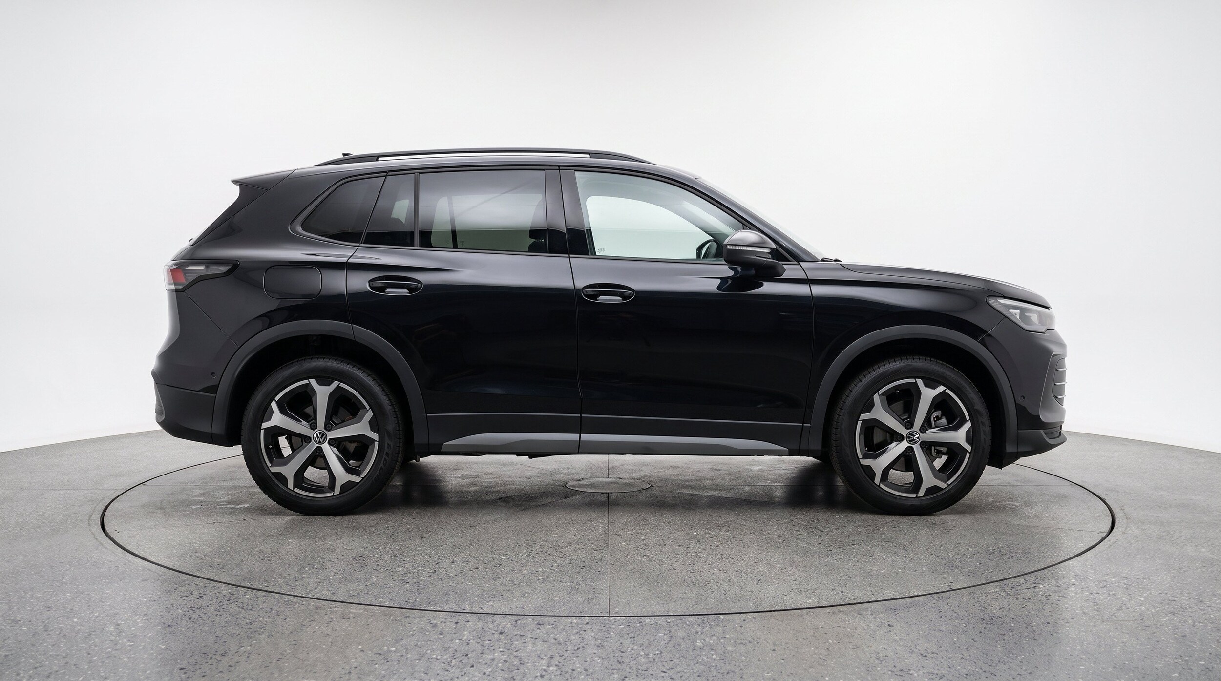 Thumbnail: 2026 Volkswagen Tiguan - 11