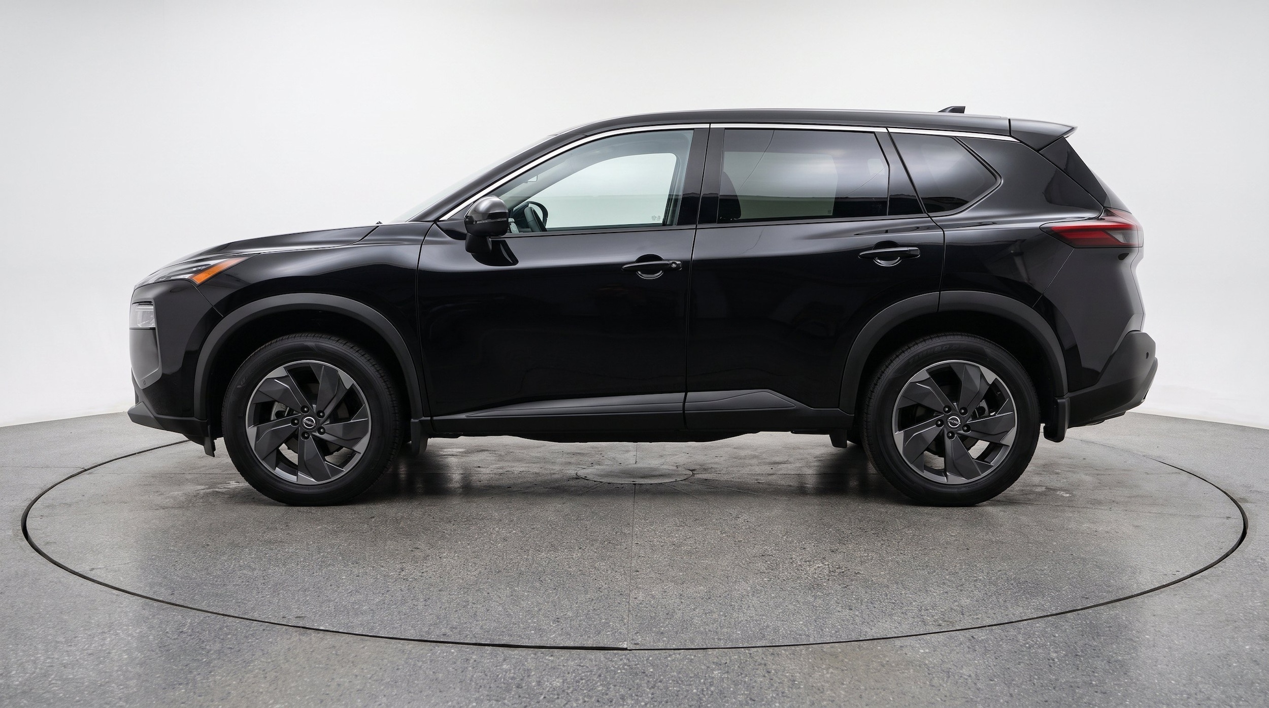 Thumbnail: 2025 Nissan Rogue - 5