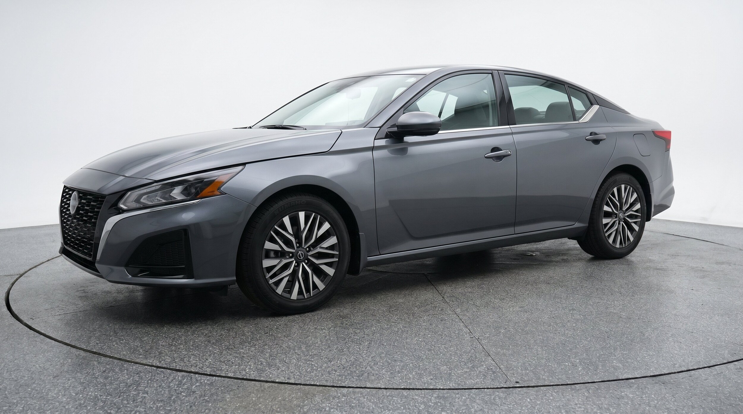 Thumbnail: 2025 Nissan Altima - 3