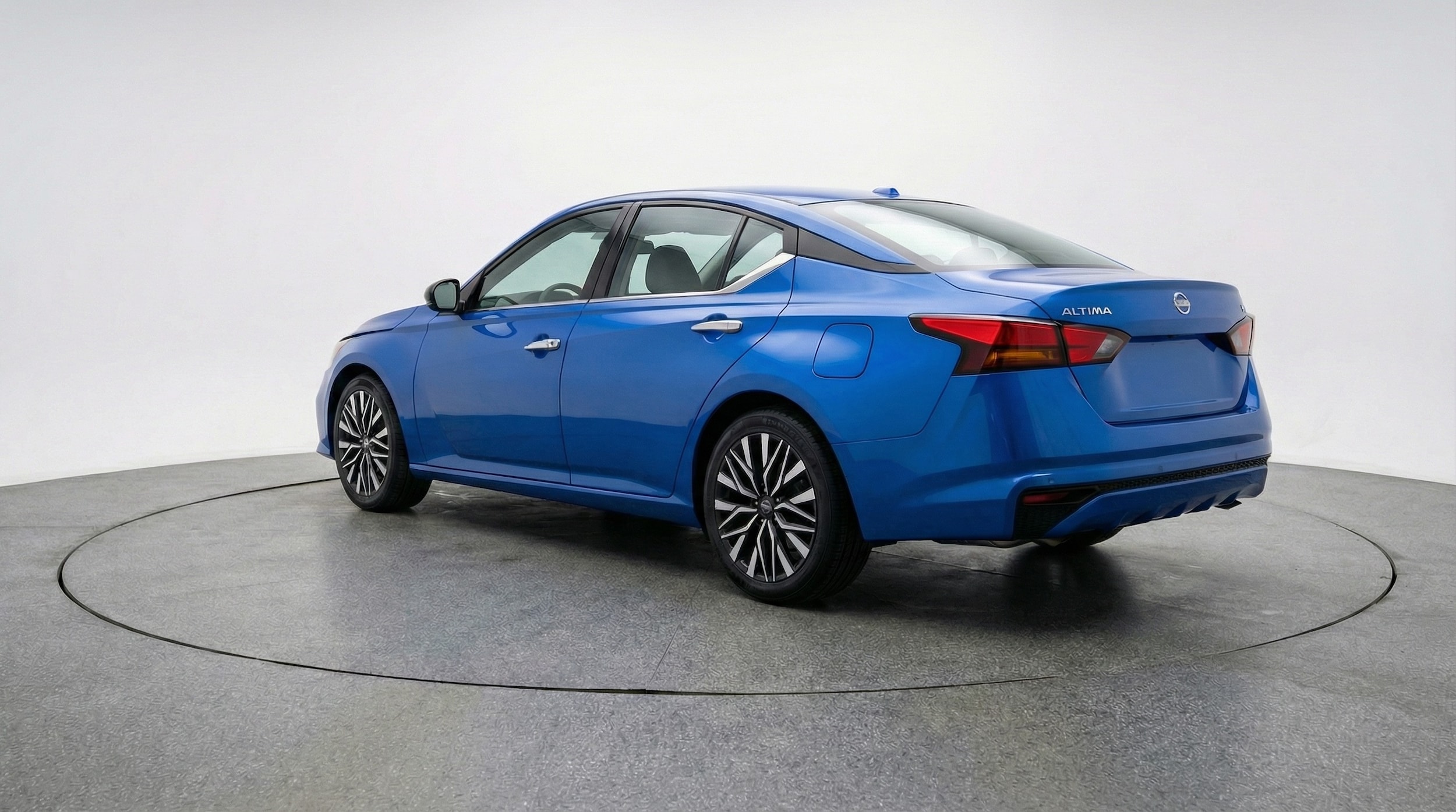 Thumbnail: 2025 Nissan Altima - 5