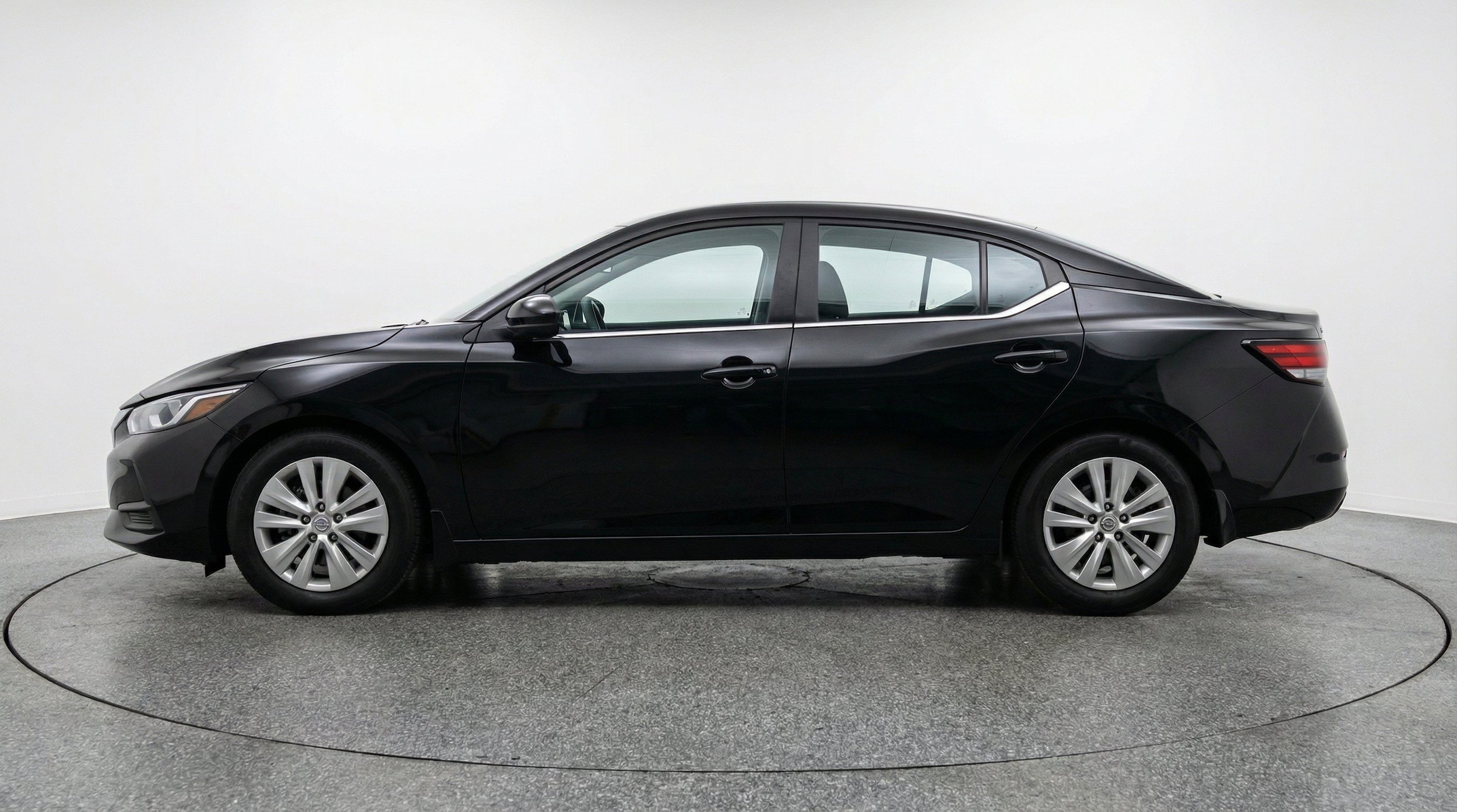 Thumbnail: 2025 Nissan Sentra - 5