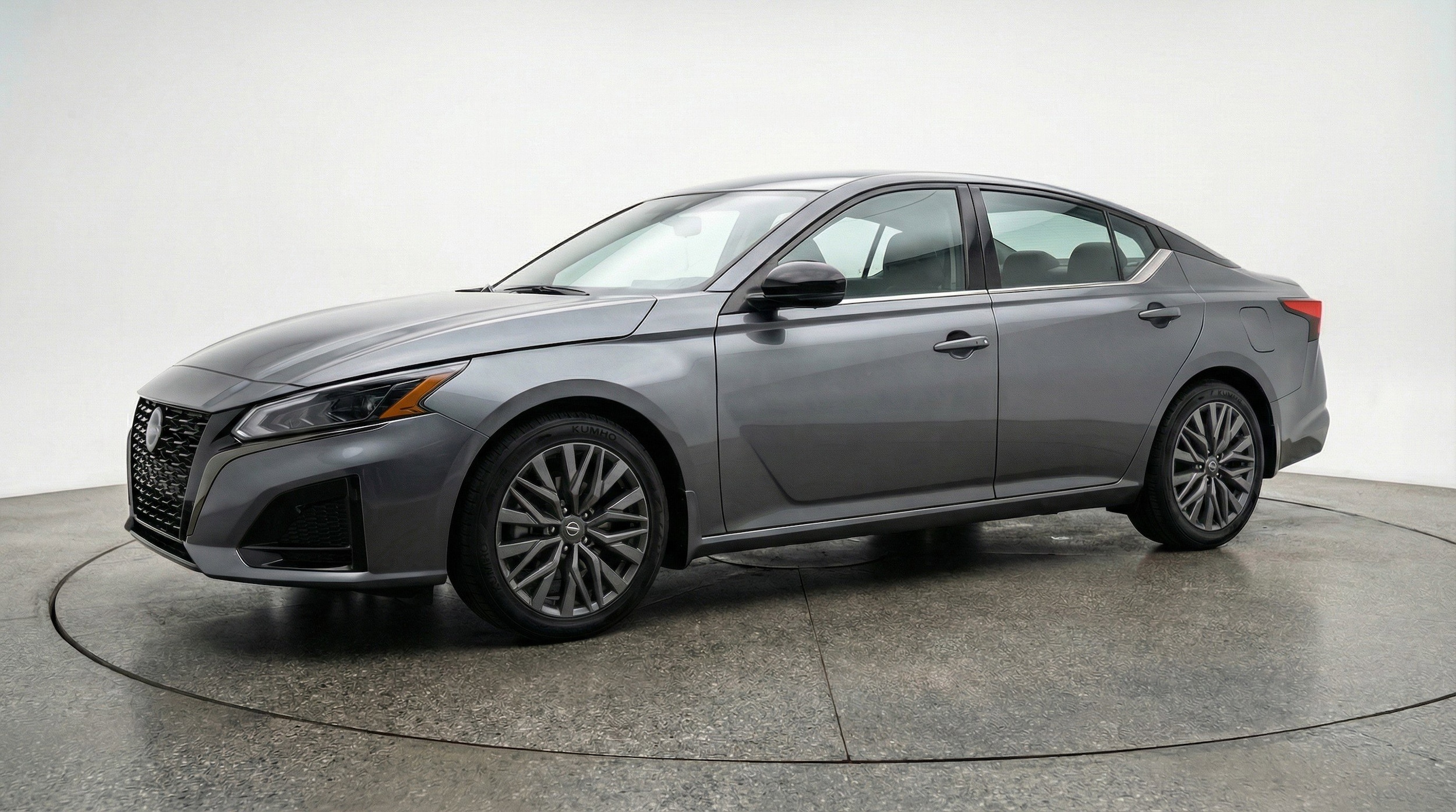 Thumbnail: 2025 Nissan Altima - 3