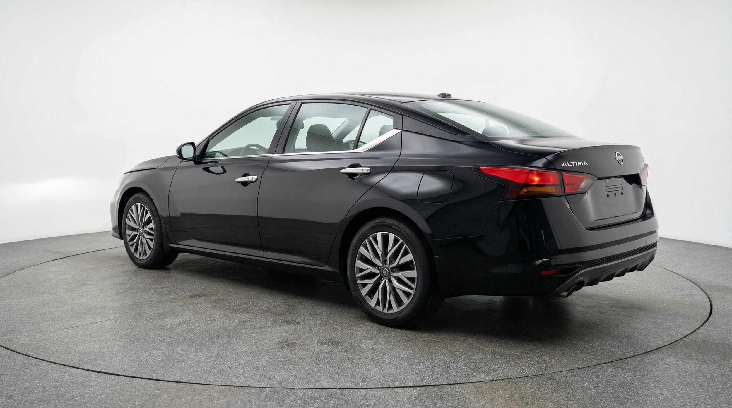 Thumbnail: 2025 Nissan Altima - 6