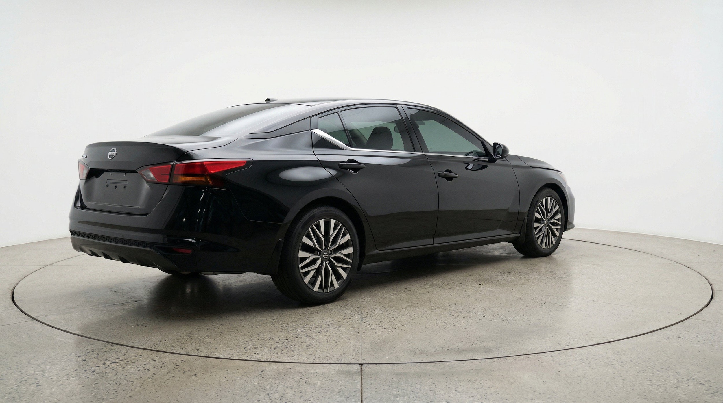 Thumbnail: 2025 Nissan Altima - 9