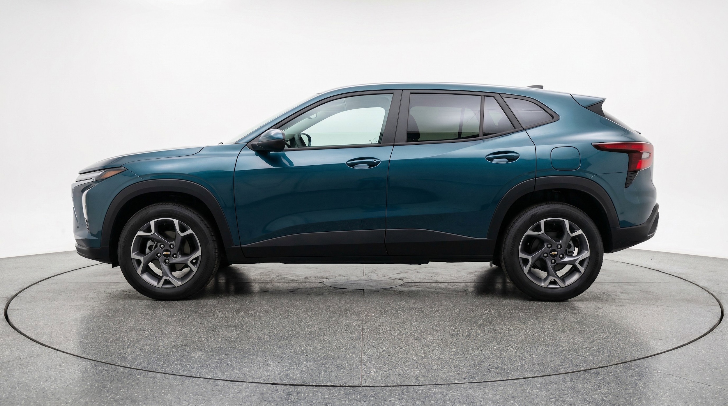Thumbnail: 2025 Chevrolet Trax - 5