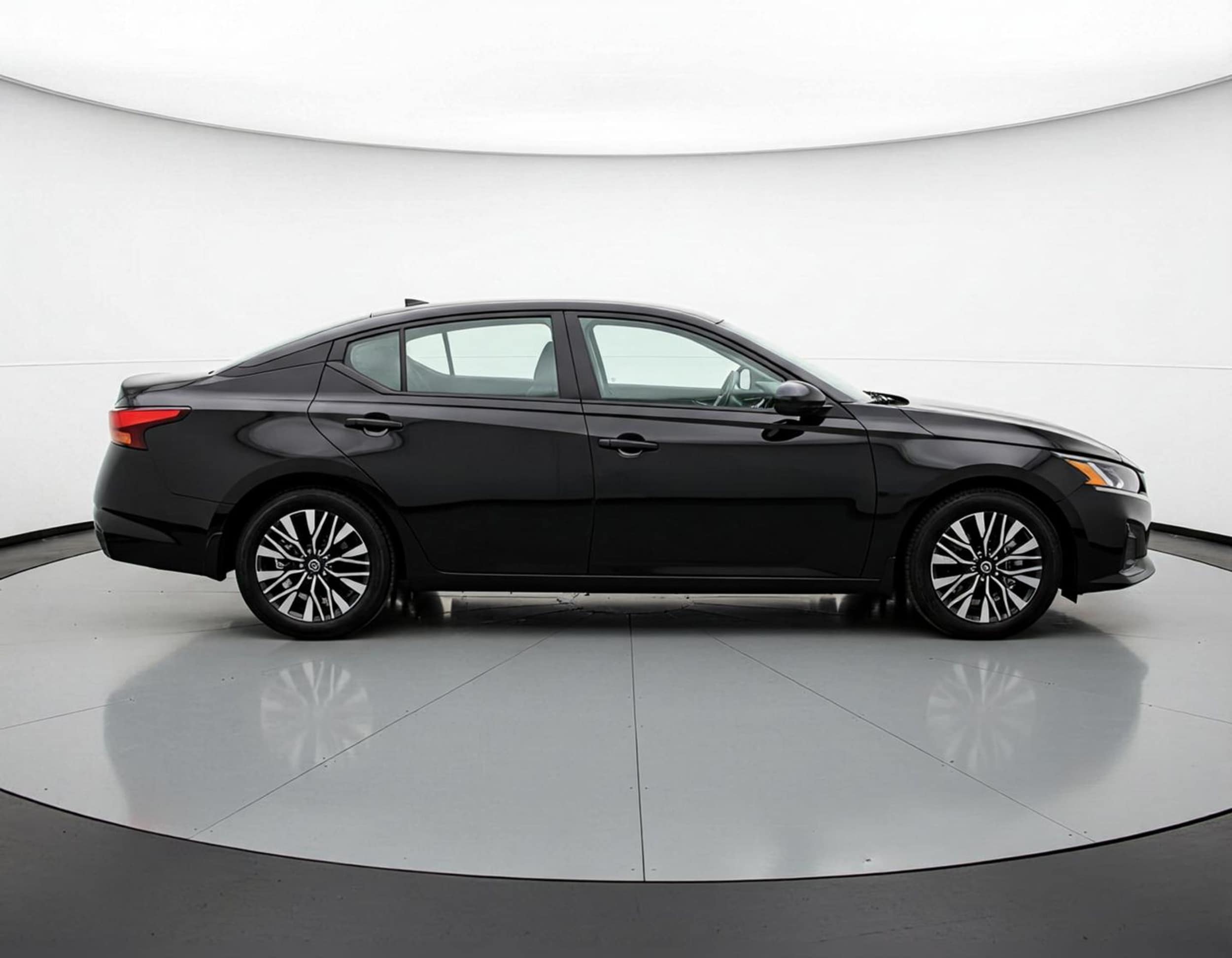 Thumbnail: 2025 Nissan Altima - 8