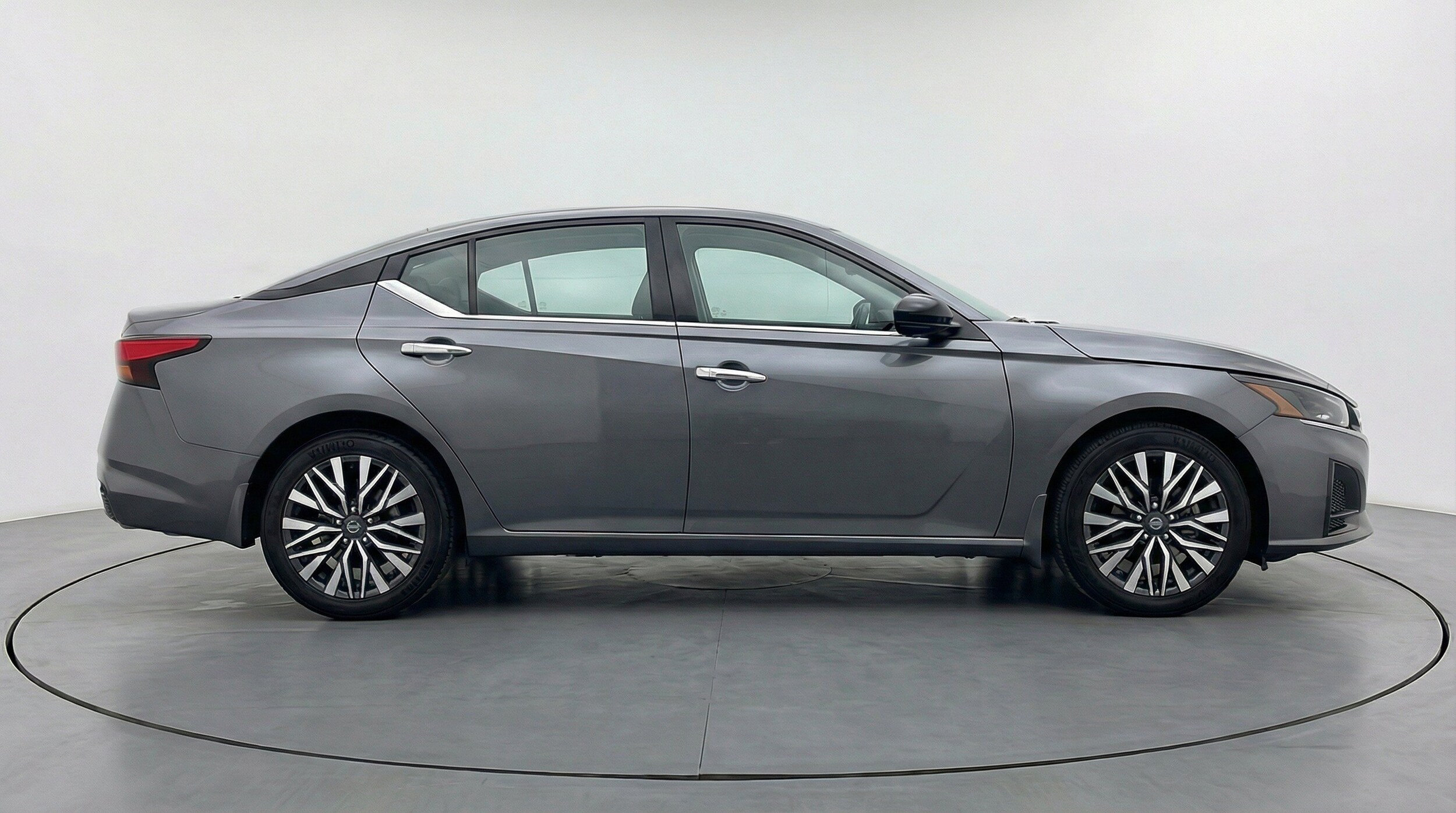 Thumbnail: 2025 Nissan Altima - 11