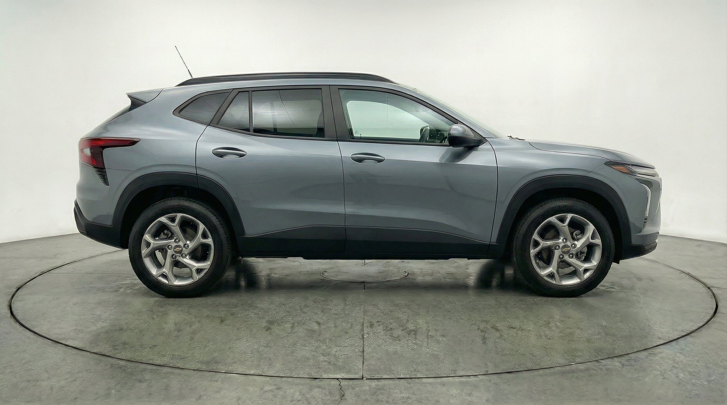 Thumbnail: 2025 Chevrolet Trax - 11