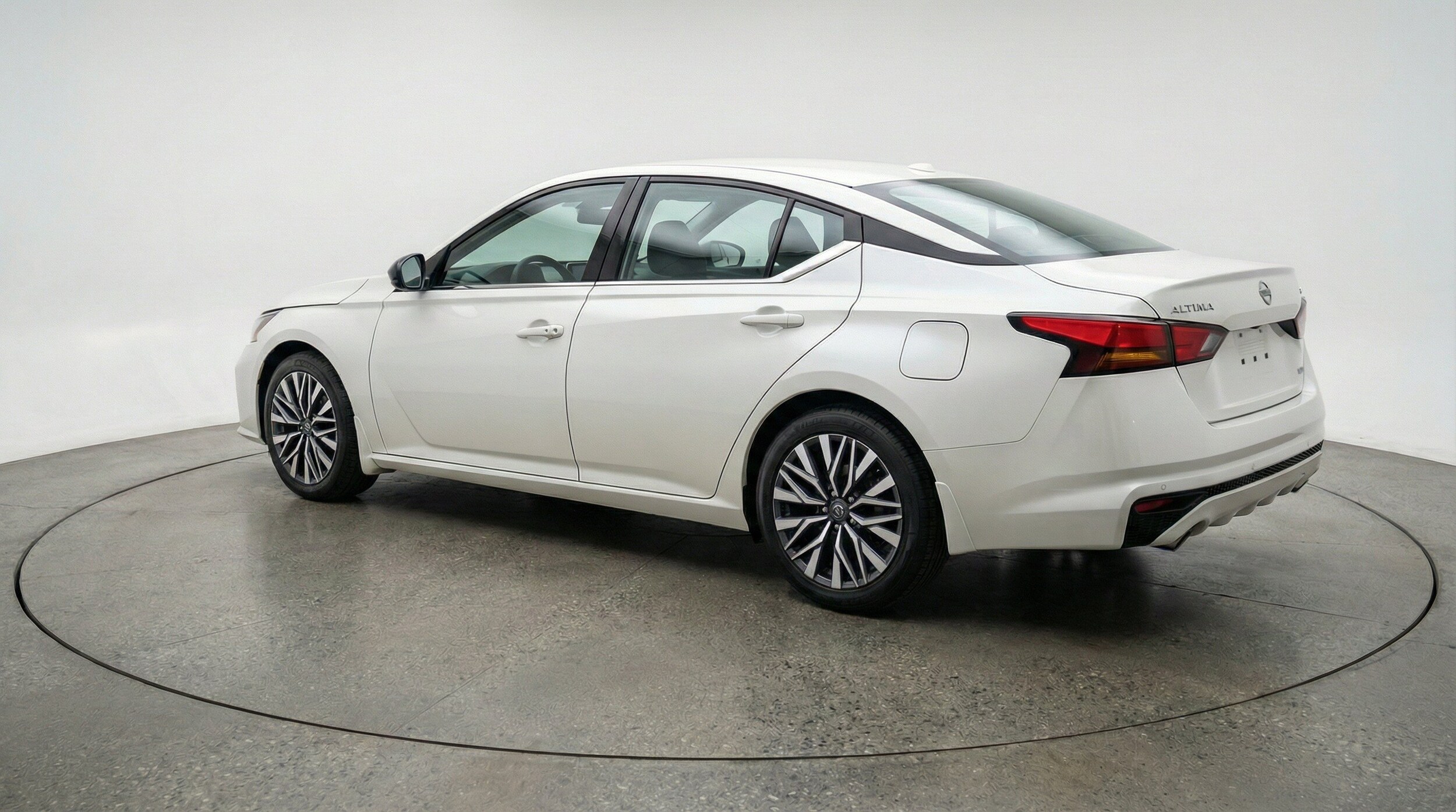 Thumbnail: 2025 Nissan Altima - 6