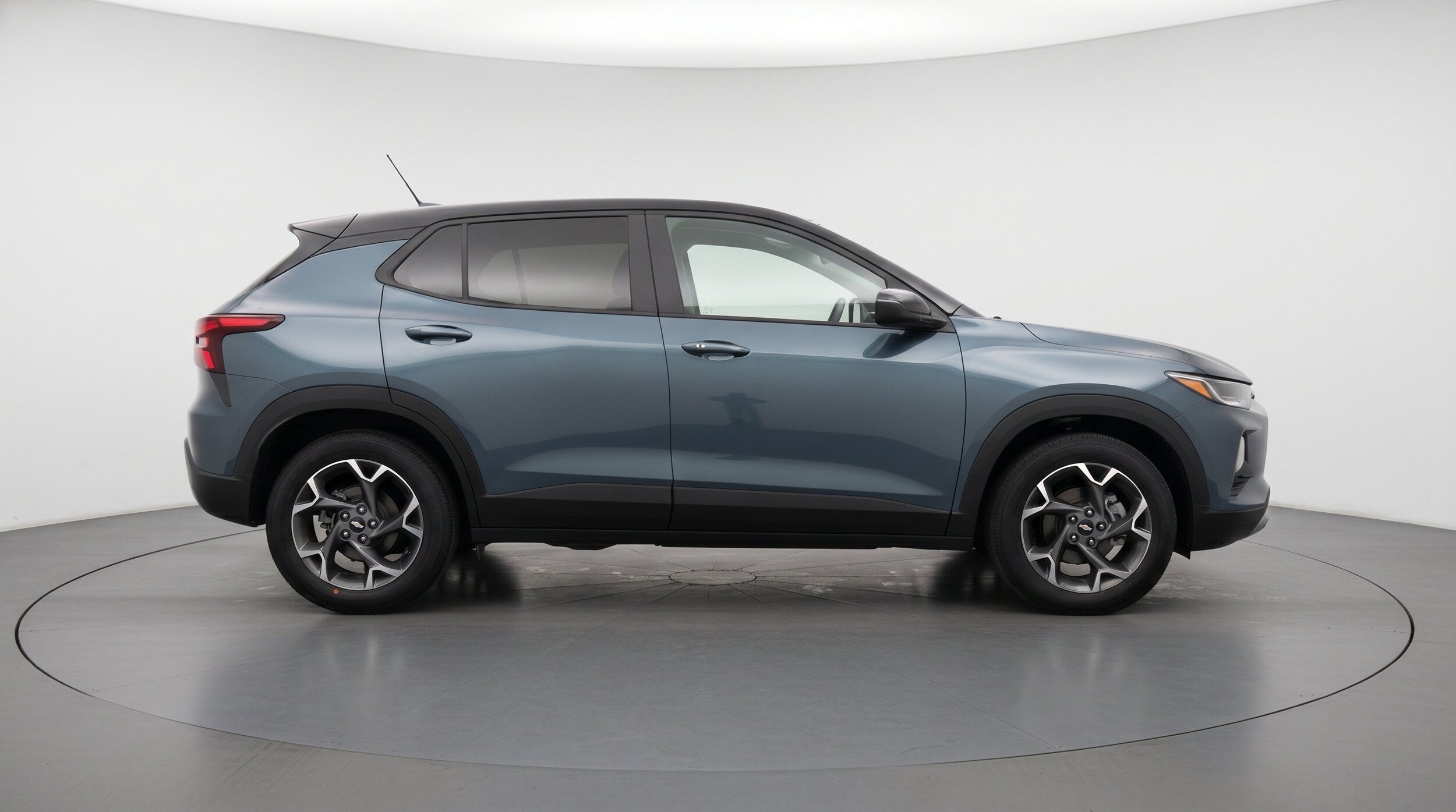 Thumbnail: 2025 Chevrolet Trax - 11