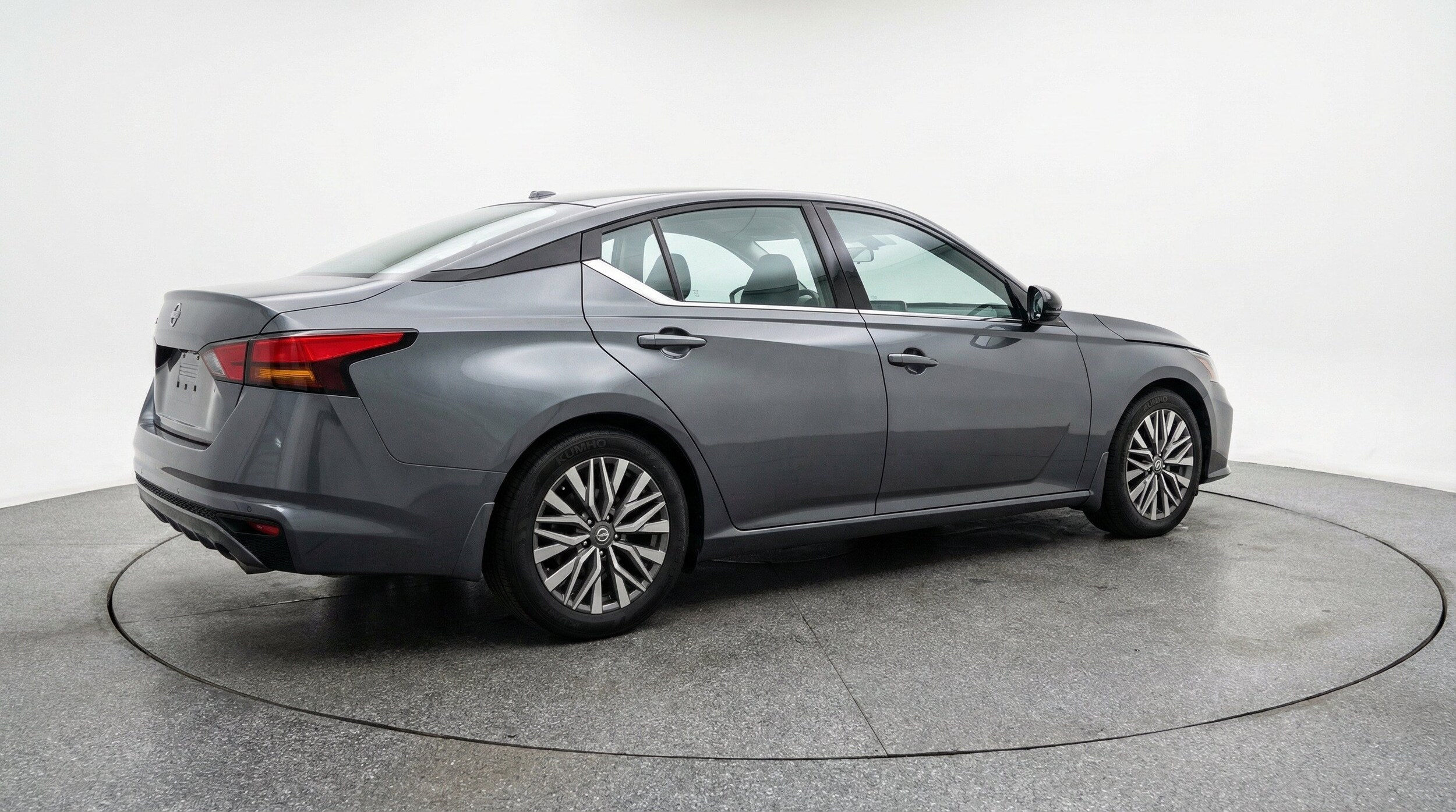 Thumbnail: 2025 Nissan Altima - 9