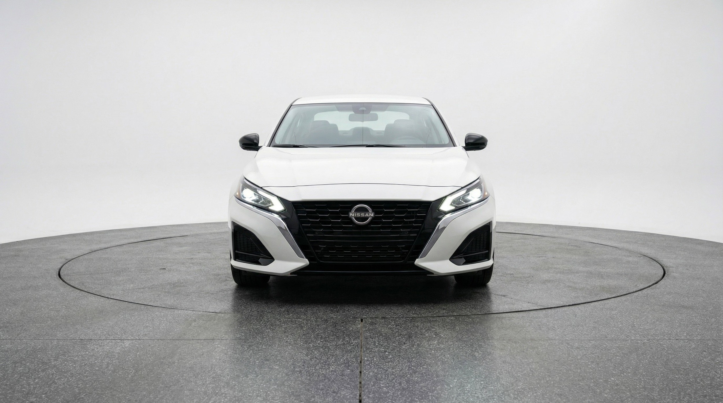 Thumbnail: 2025 Nissan Altima - 2