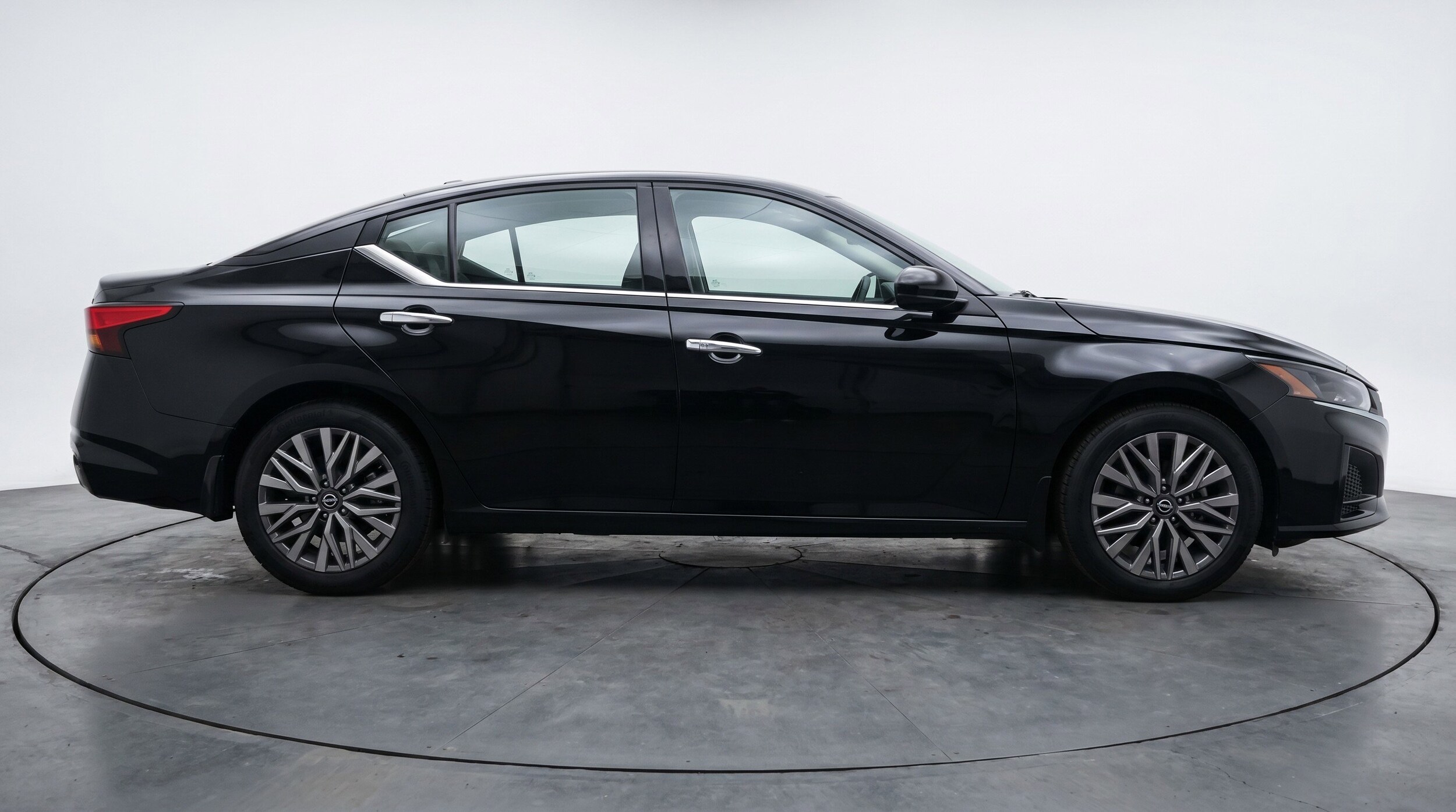 Thumbnail: 2025 Nissan Altima - 11