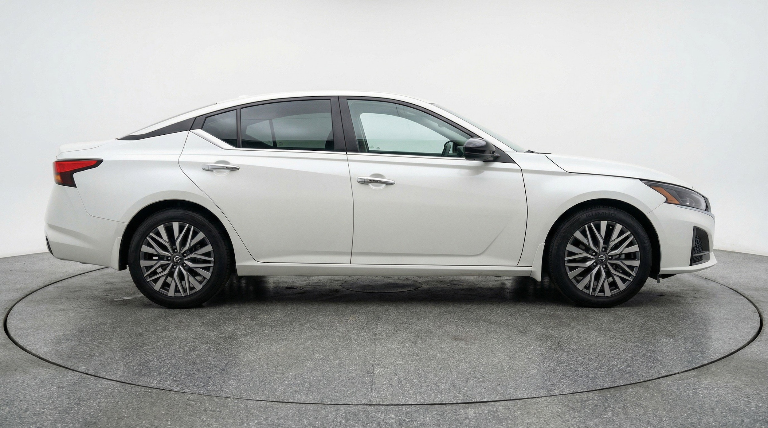 Thumbnail: 2025 Nissan Altima - 11