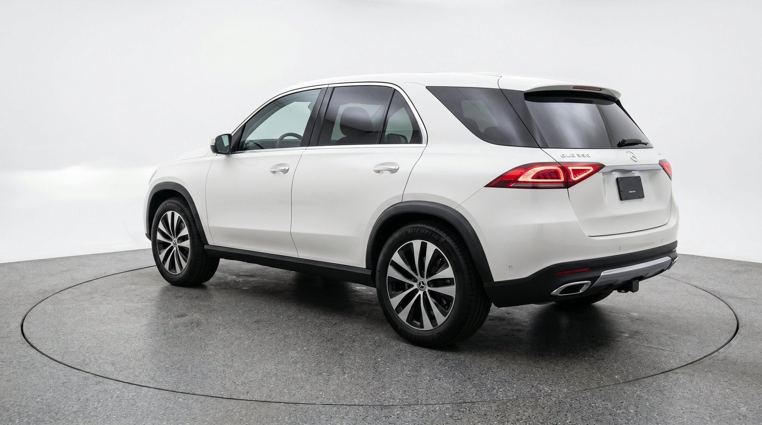 Thumbnail: 2026 Mercedes-Benz GLE - 6